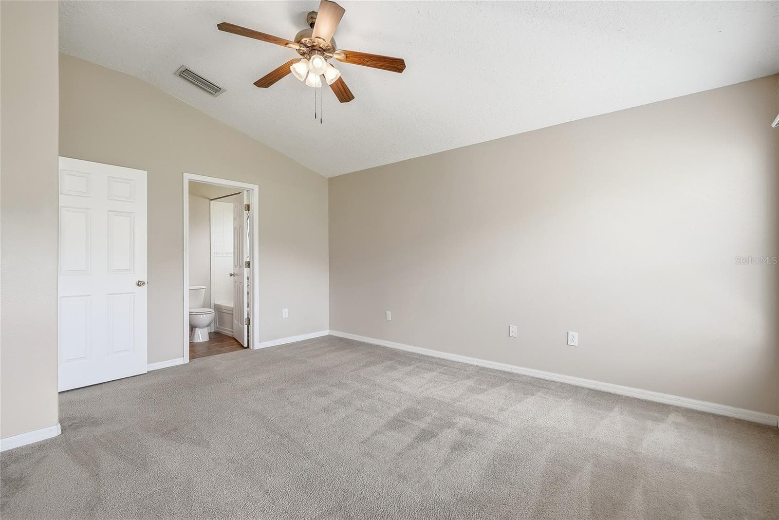 Single Family Residence at 25928 CRIPPEN DR, LAND O LAKES, photo 18 of 35