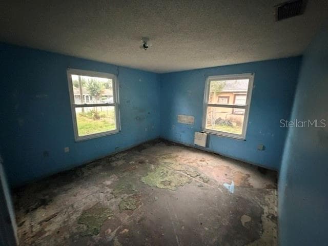 Single Family Residence at 1050 BEACH LN, WINTER HAVEN, photo 6 of 7