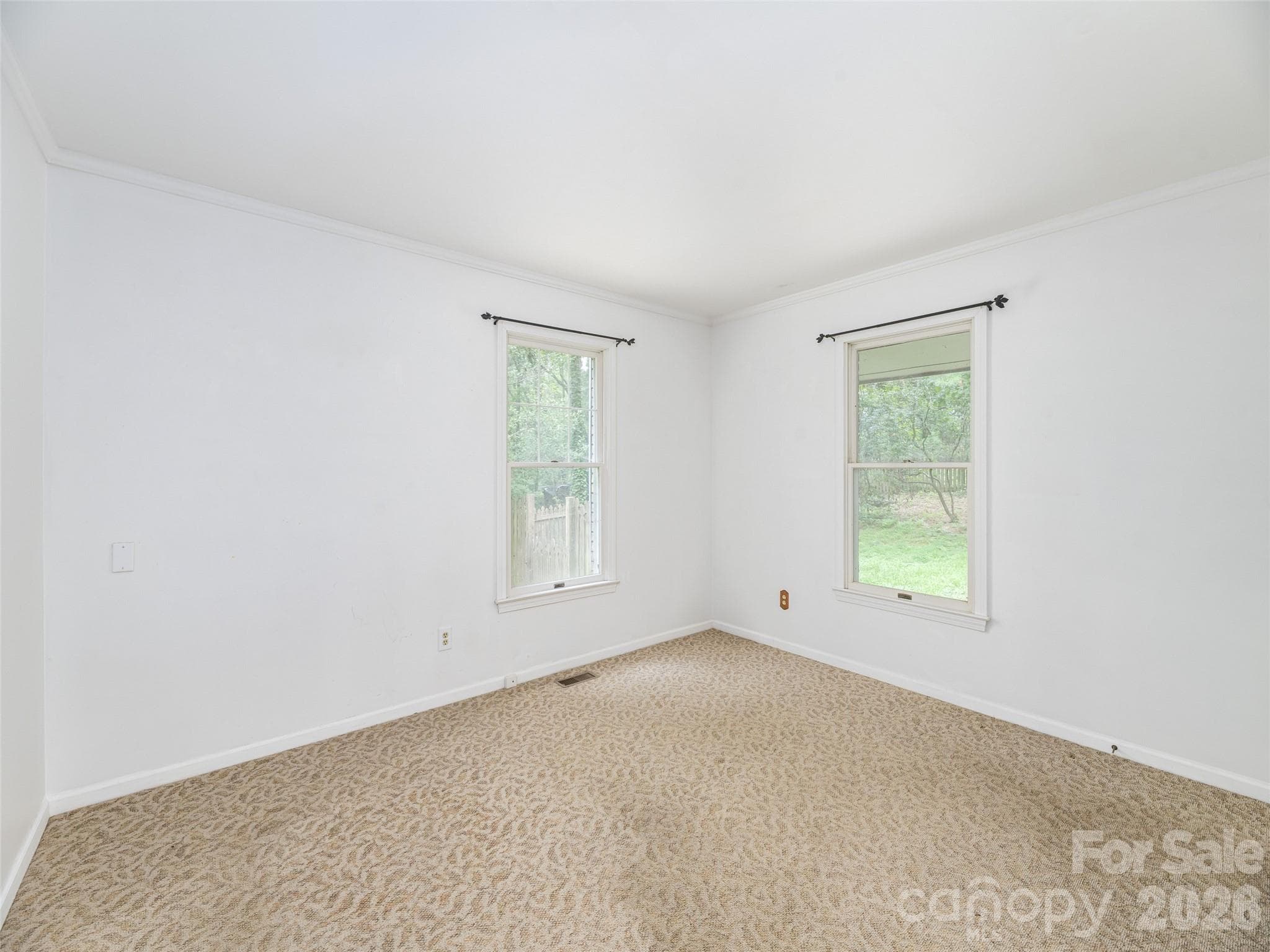 Single Family Residence at 200 Heathcote Road, Hendersonville, photo 20 of 46