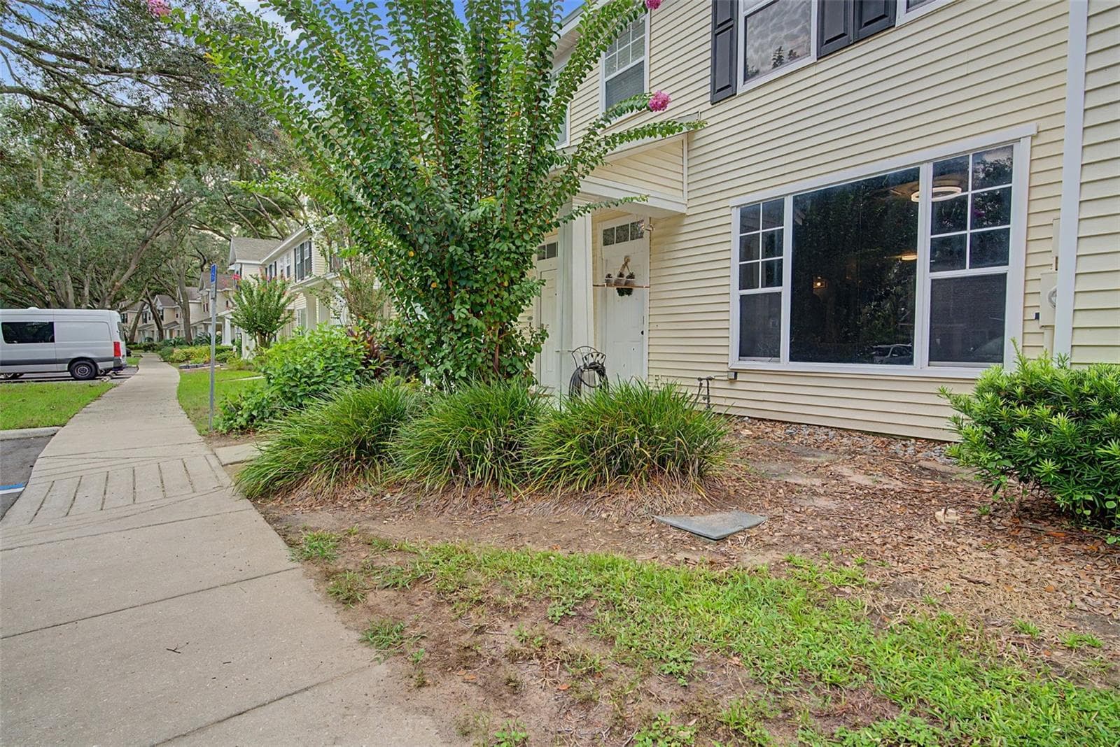 Townhouse at 2214 GOLDEN OAK LN, VALRICO, photo 3 of 26