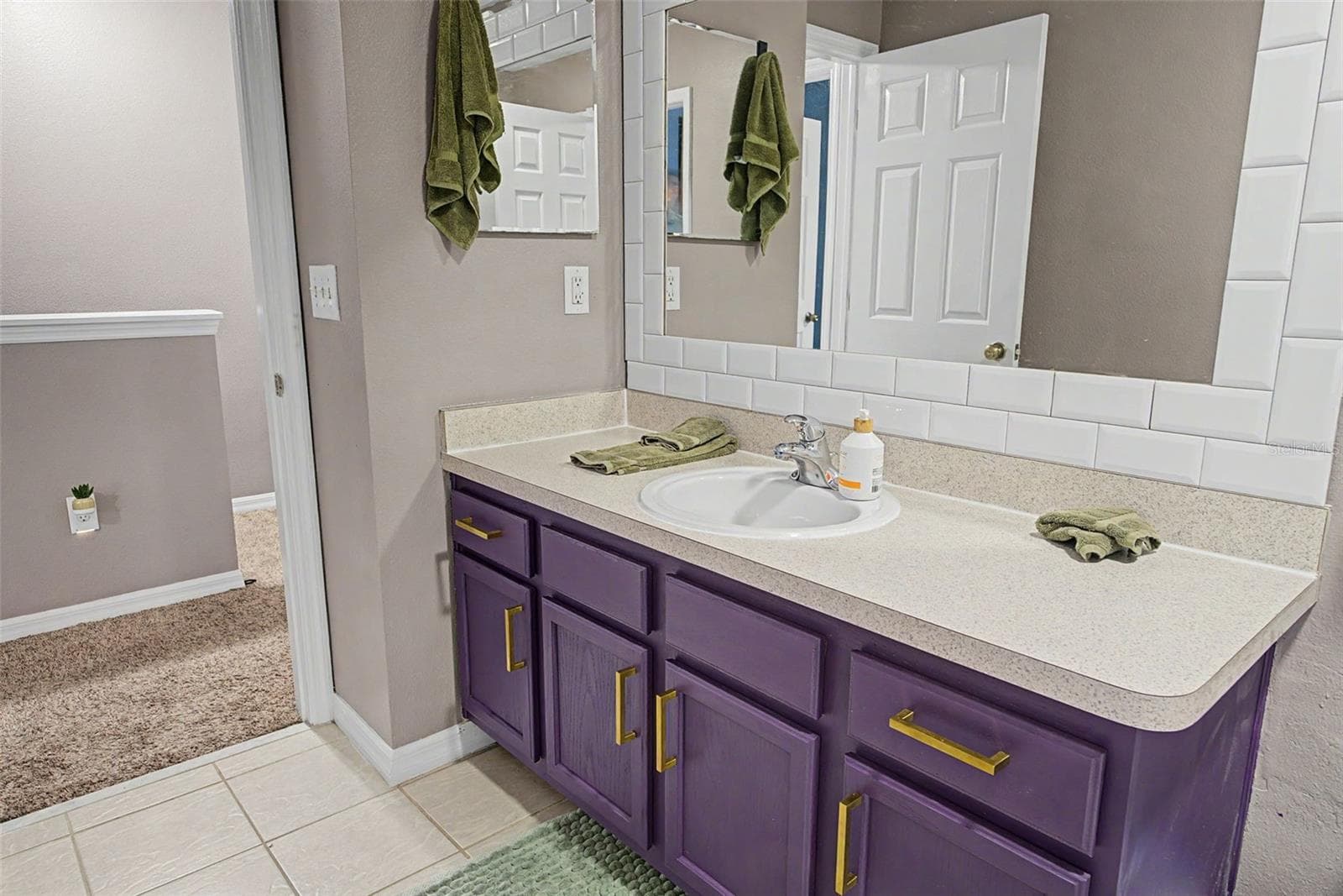 Townhouse at 2214 GOLDEN OAK LN, VALRICO, photo 8 of 26