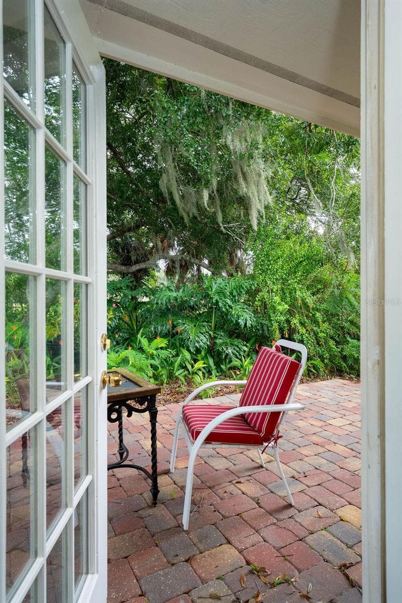 Single Family Residence at 5240 MYAKKA VALLEY TRL, SARASOTA, photo 23 of 42