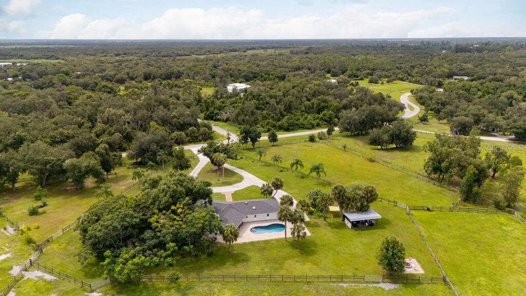 Single Family Residence at 5240 MYAKKA VALLEY TRL, SARASOTA, photo 39 of 42