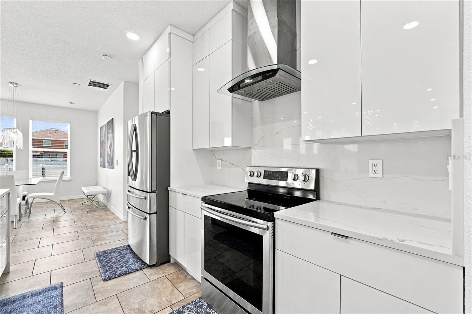 Single Family Residence at 2050 BEACON LANDING CIR, ORLANDO, photo 15 of 48