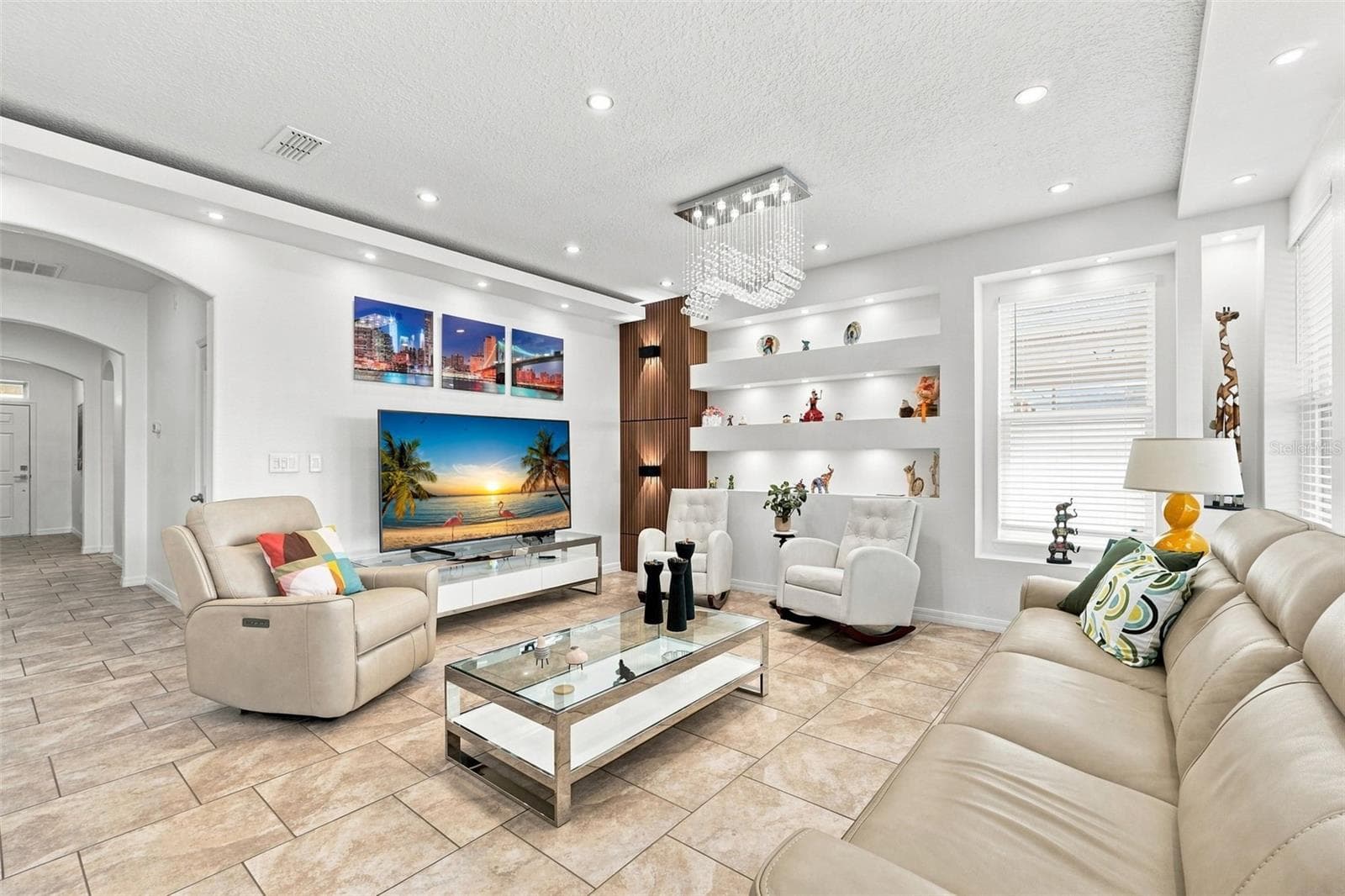 Single Family Residence at 2050 BEACON LANDING CIR, ORLANDO, photo 17 of 48