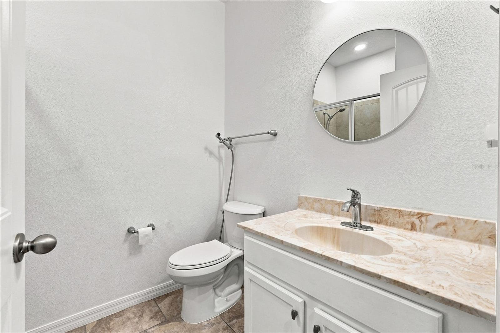 Single Family Residence at 2050 BEACON LANDING CIR, ORLANDO, photo 32 of 48