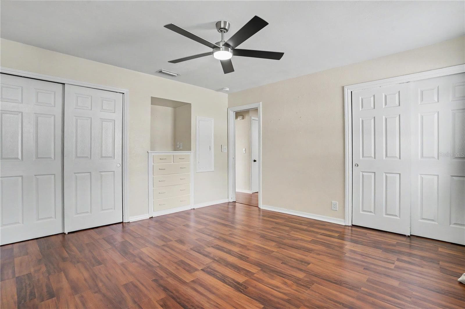Single Family Residence at 5210 4TH AVE N, ST PETERSBURG, photo 29 of 41
