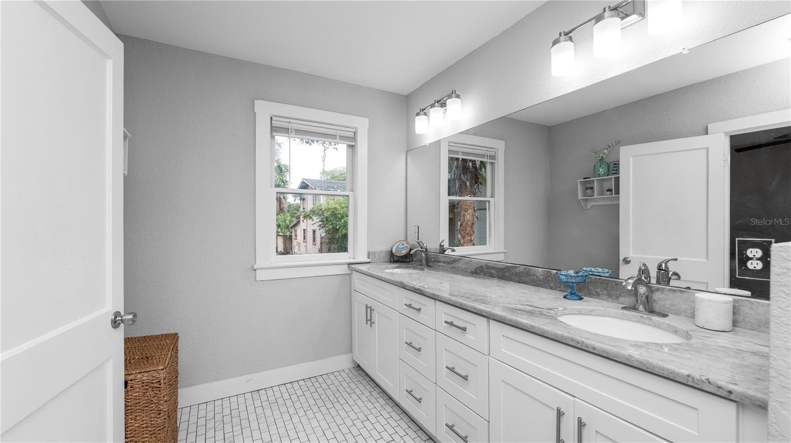 Primary Bath - 730 COLLEGE AVE, LAKELAND