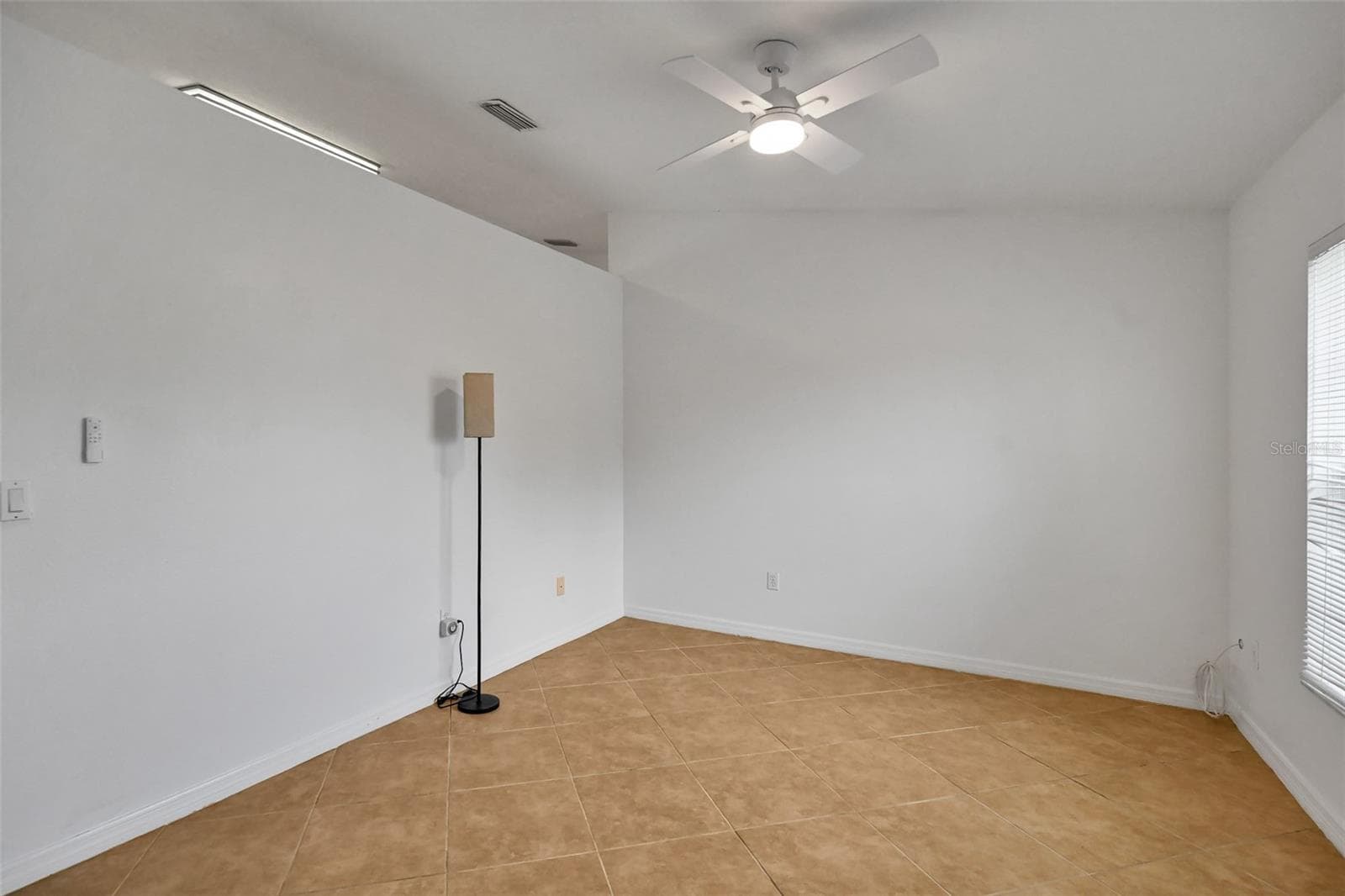 Single Family Residence at 18 JUNIPER LOOP DR, OCALA, photo 15 of 31
