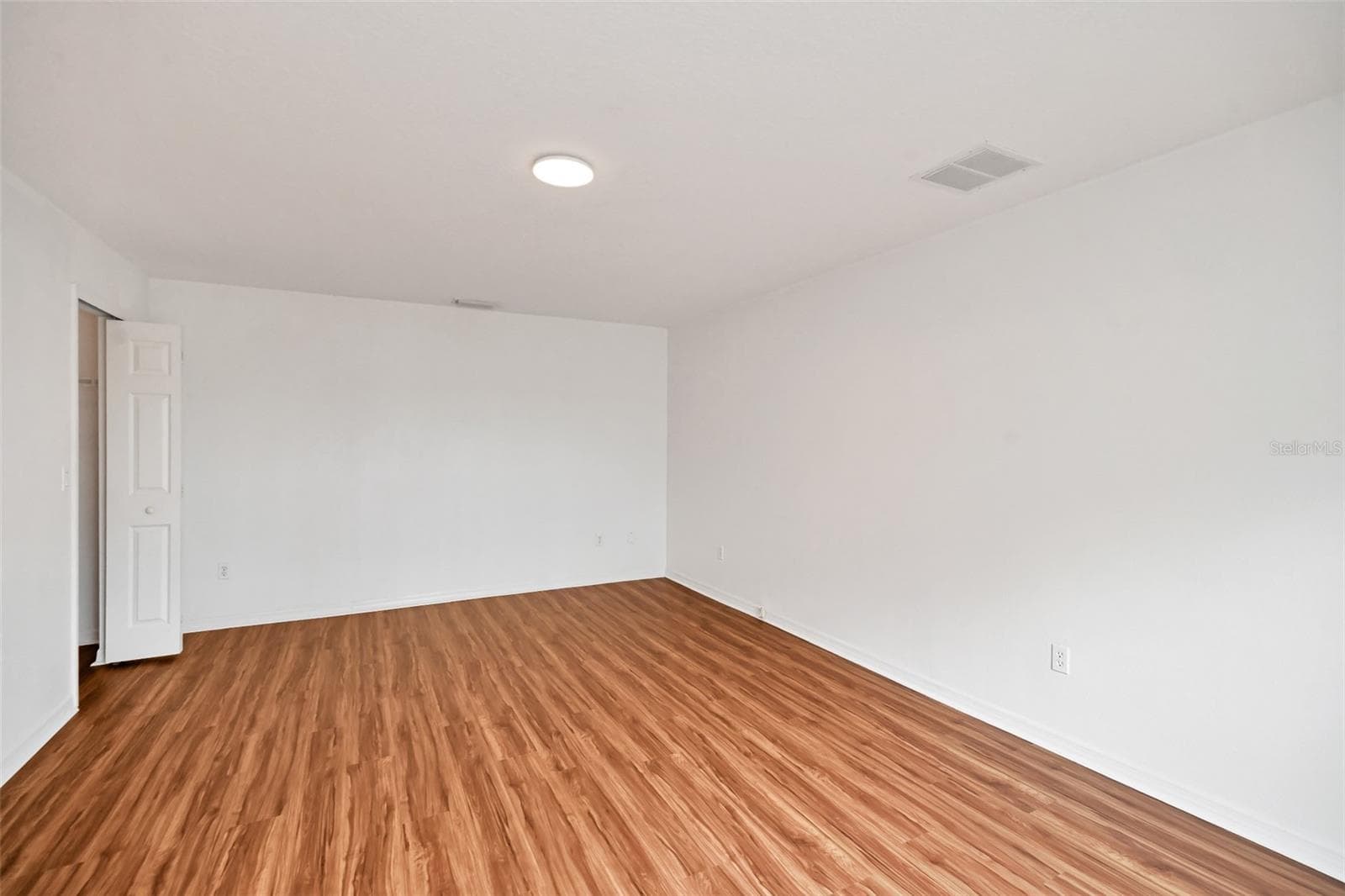 Single Family Residence at 18 JUNIPER LOOP DR, OCALA, photo 16 of 31