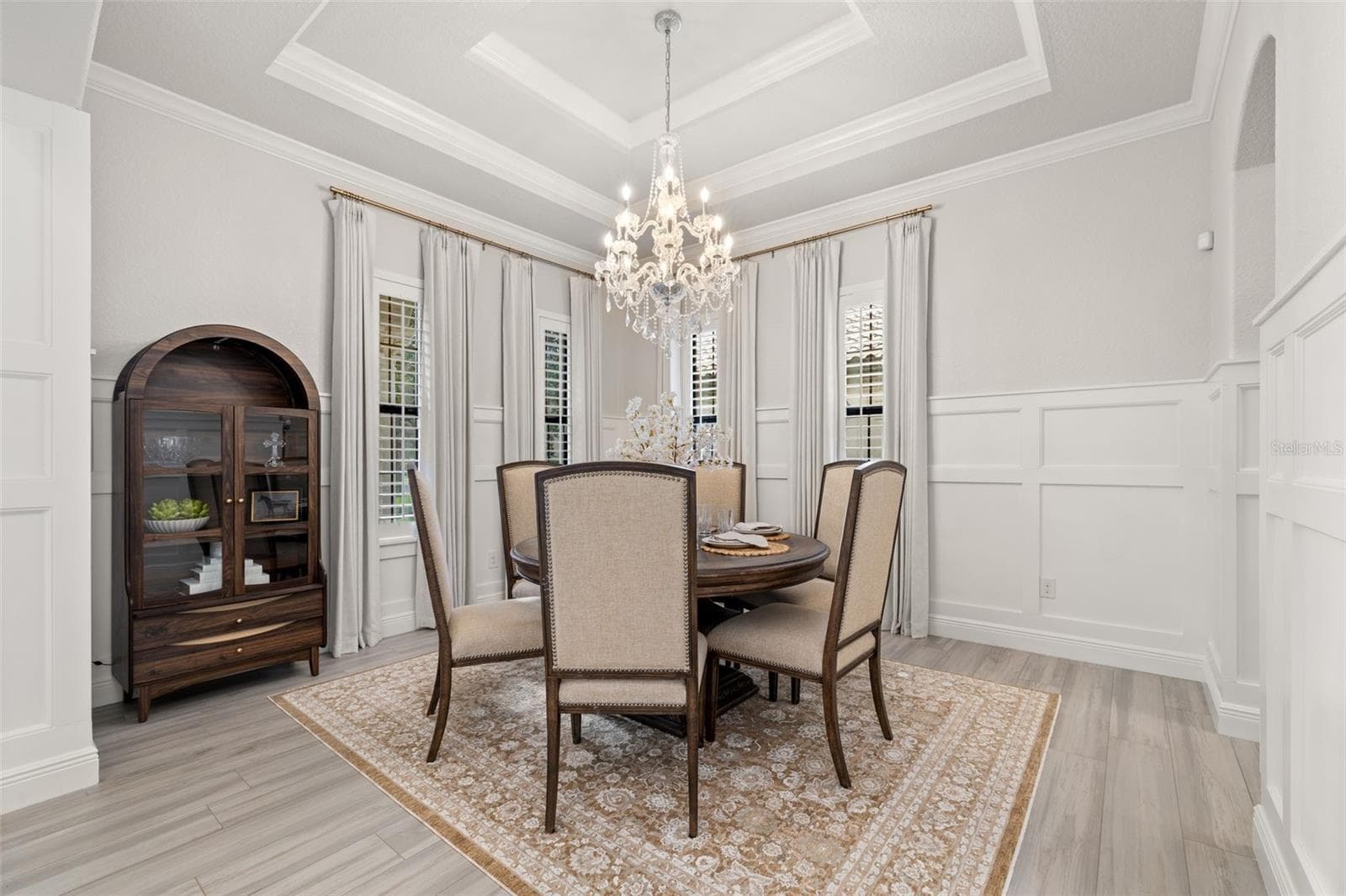 Dining area to the left - 5526 MARLEON DR, WINDERMERE