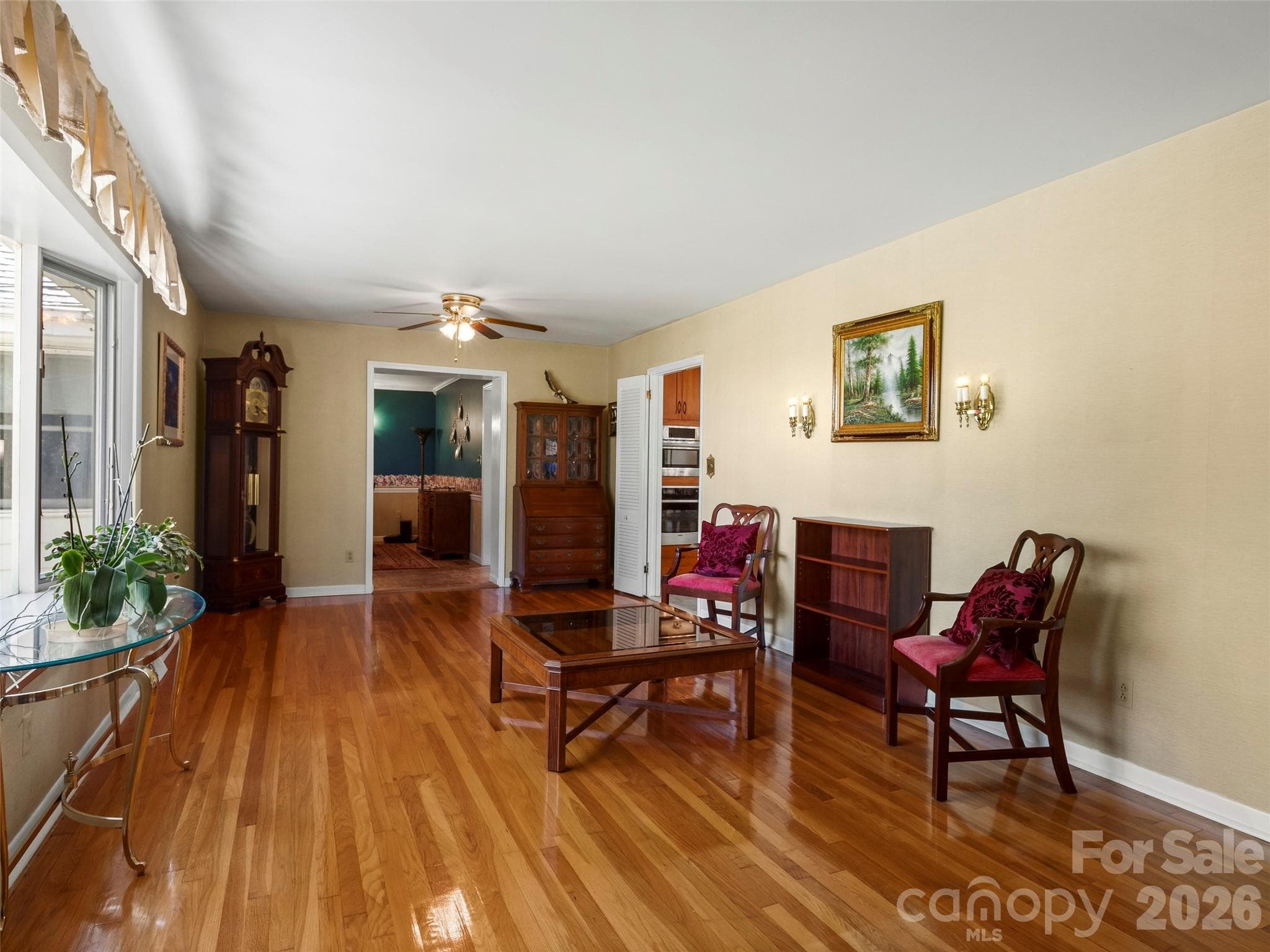 Sitting room - 101 Castlerock Drive, Asheville