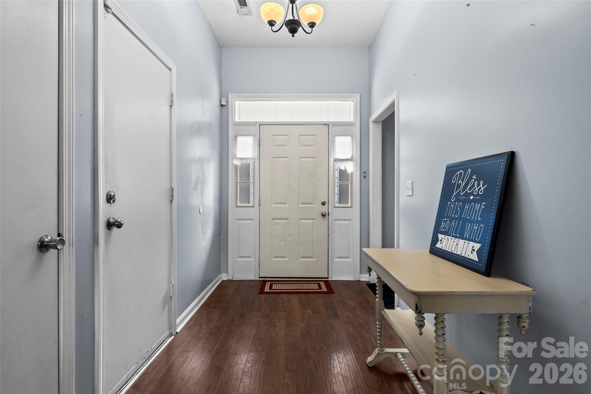 Single Family Residence at 9005 Little Hampton Place, Charlotte, photo 5 of 25