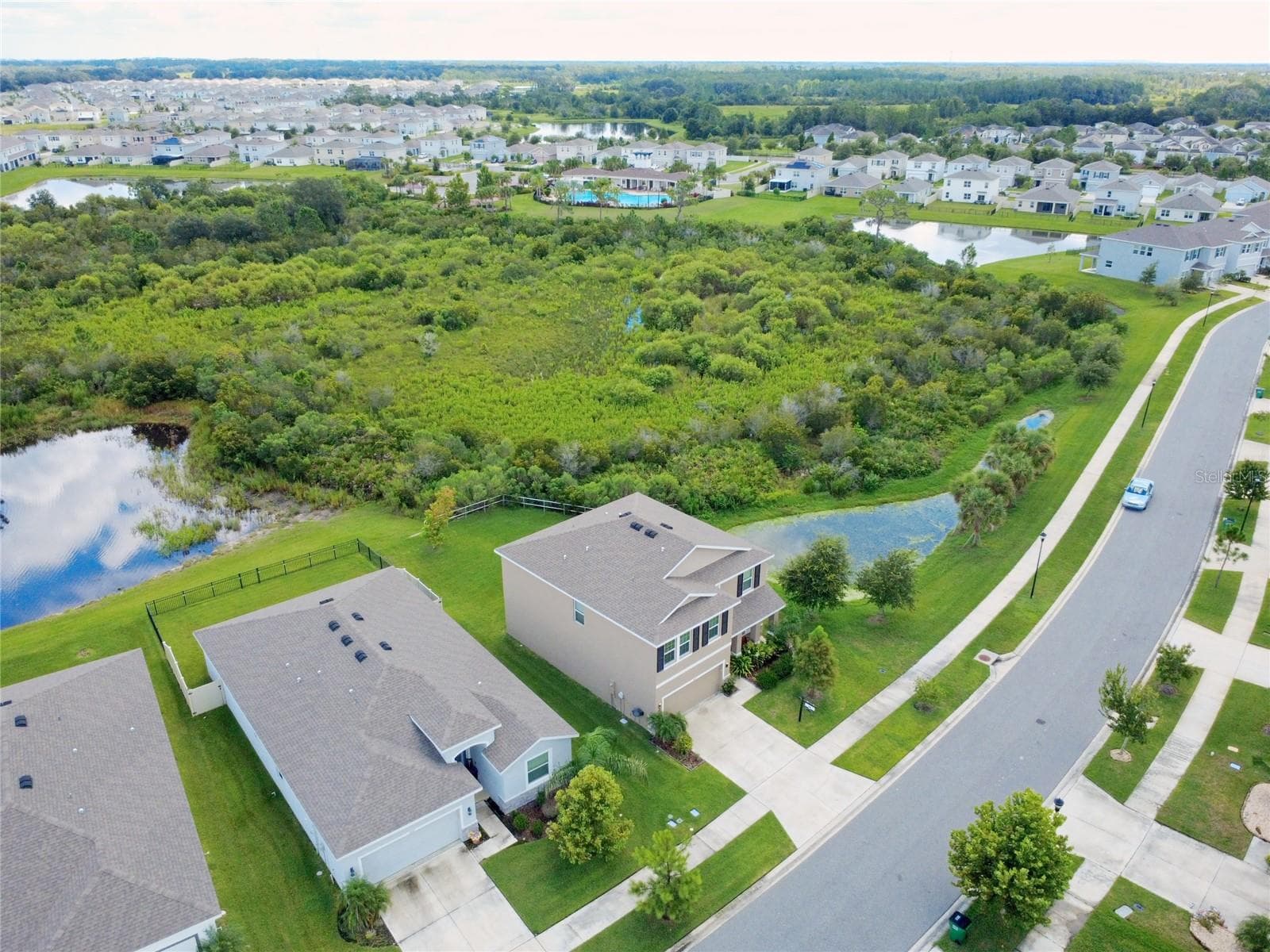 Single Family Residence at 5430 THISTLE FIELD CT, WESLEY CHAPEL, photo 35 of 48