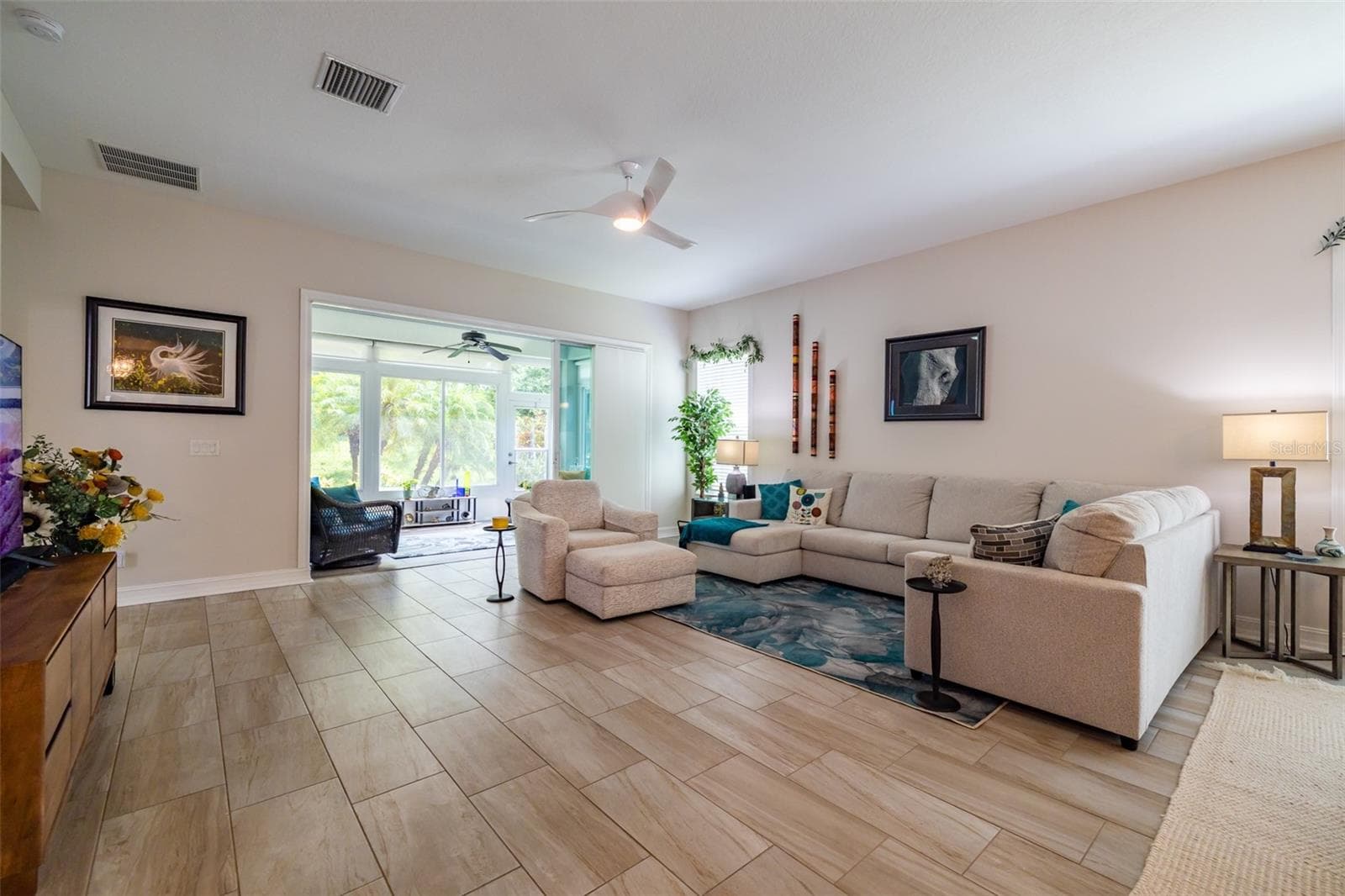 Single Family Residence at 15818 COBBLE MILL DR, WIMAUMA, photo 19 of 97