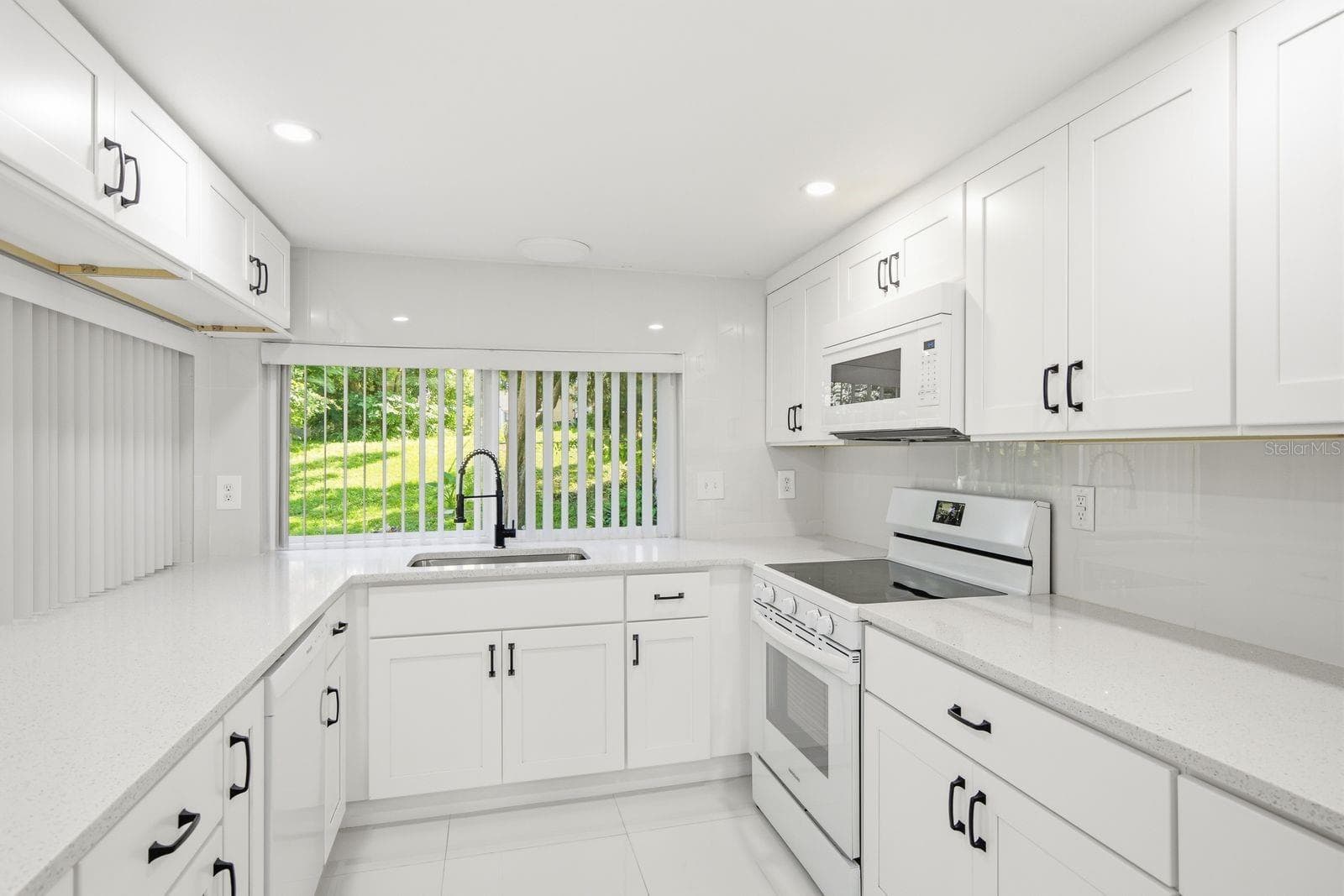 Single Family Residence at 8604 MILL CREEK LN, HUDSON, photo 16 of 46