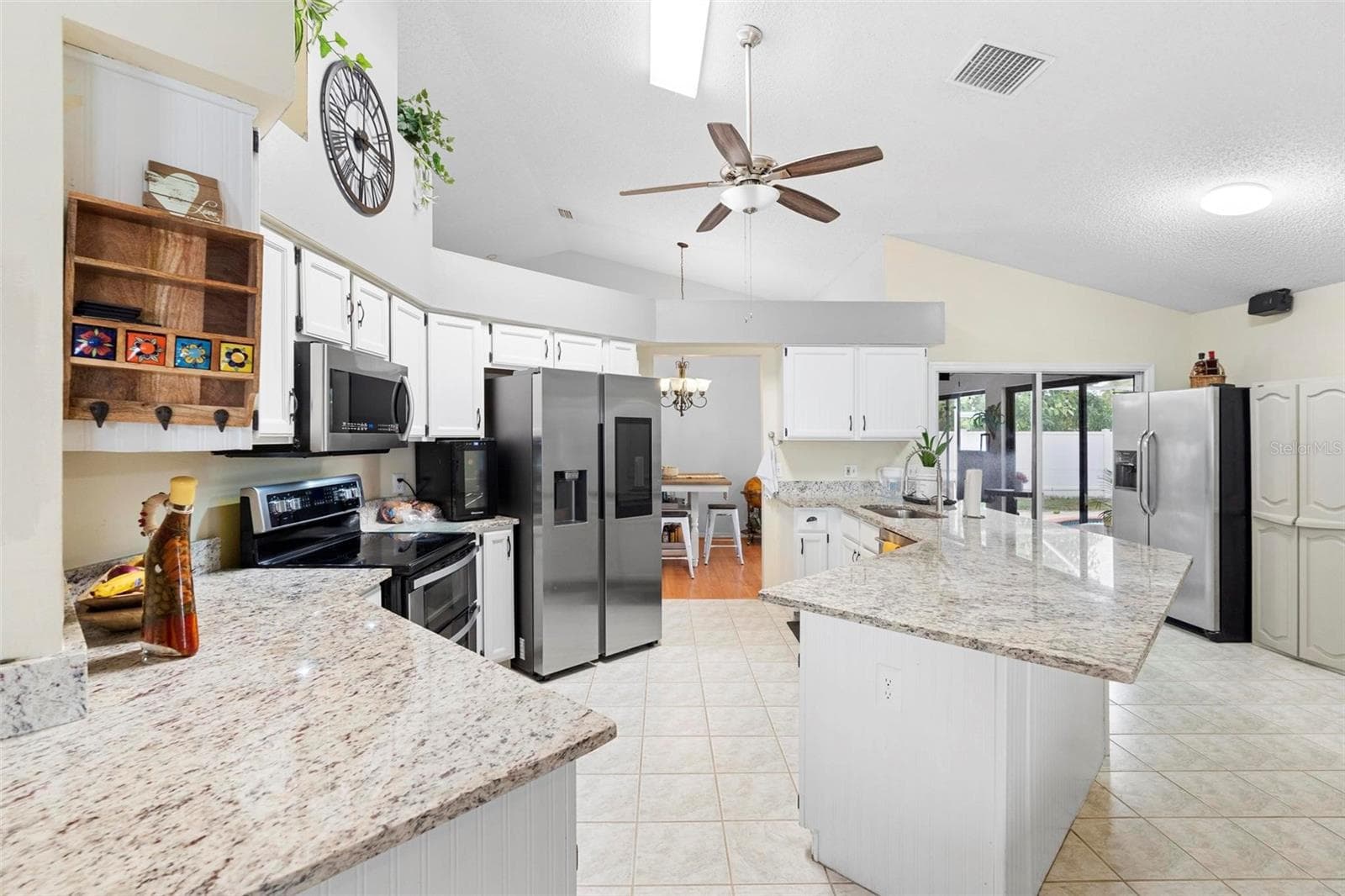 Single Family Residence at 12512 TILLINGHAM CT, ORLANDO, photo 11 of 41