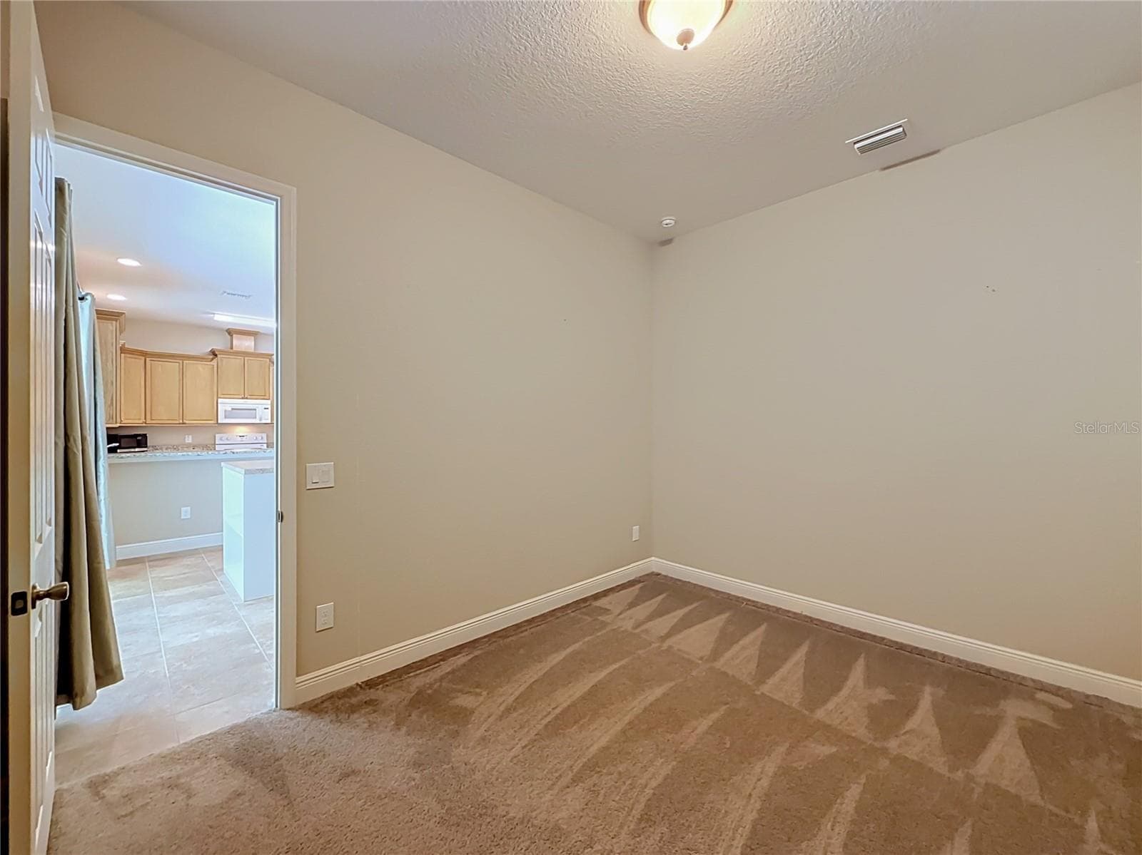 Single Family Residence at 10620 NE 104TH CIR, OXFORD, photo 40 of 67