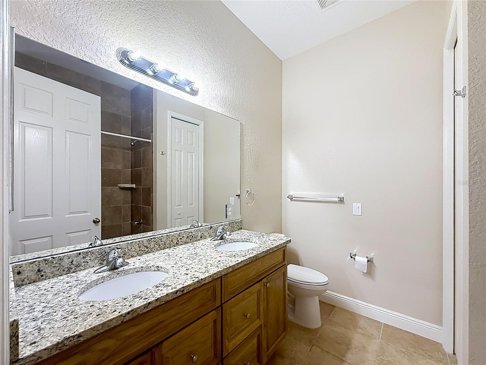 Single Family Residence at 10620 NE 104TH CIR, OXFORD, photo 53 of 67
