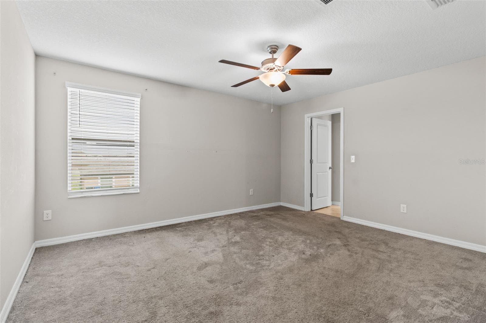 Single Family Residence at 16671 KINGMAN REEF ST, WIMAUMA, photo 14 of 41