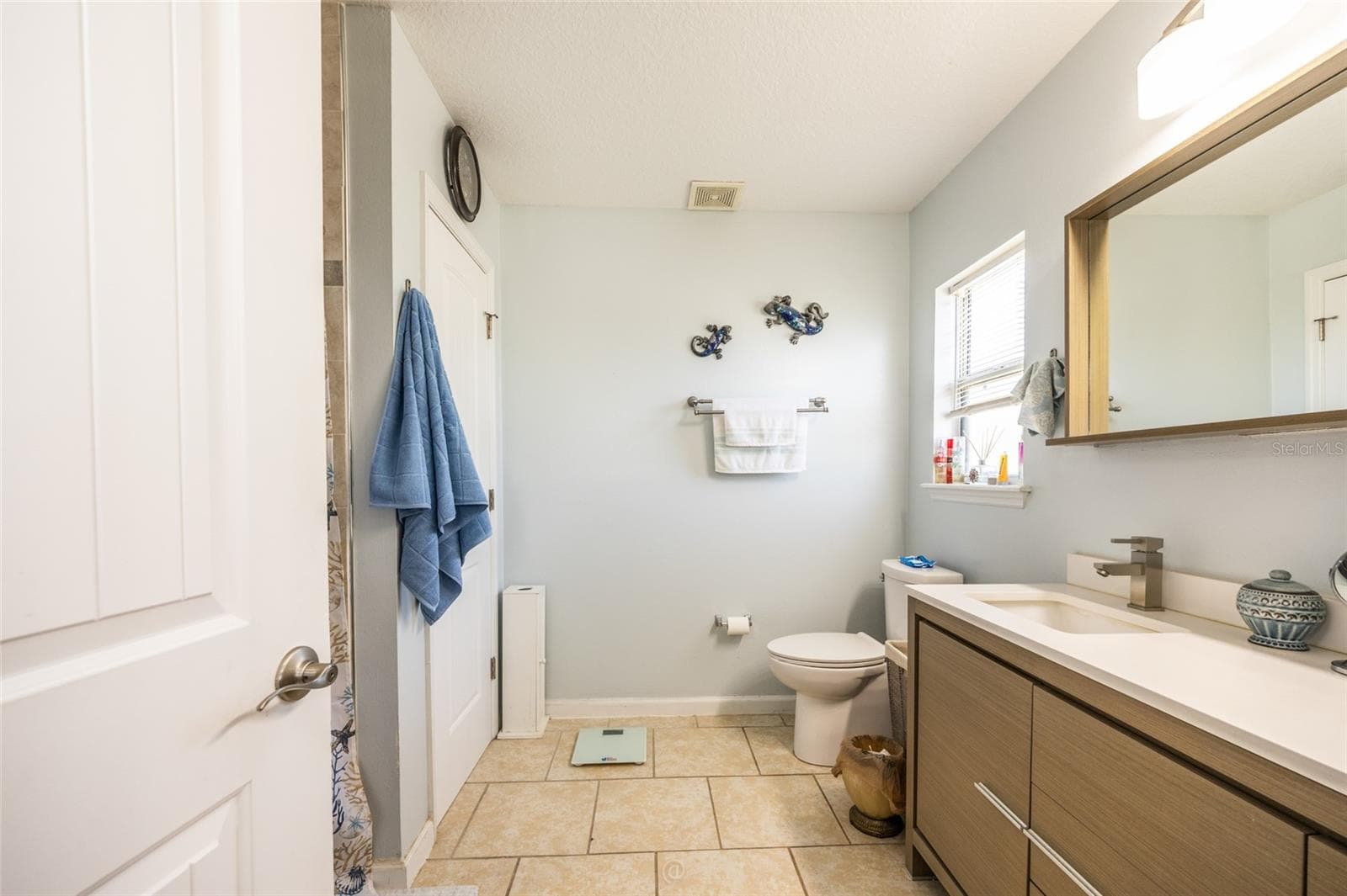 Single Family Residence at 6 RYBARK LN, PALM COAST, photo 14 of 33