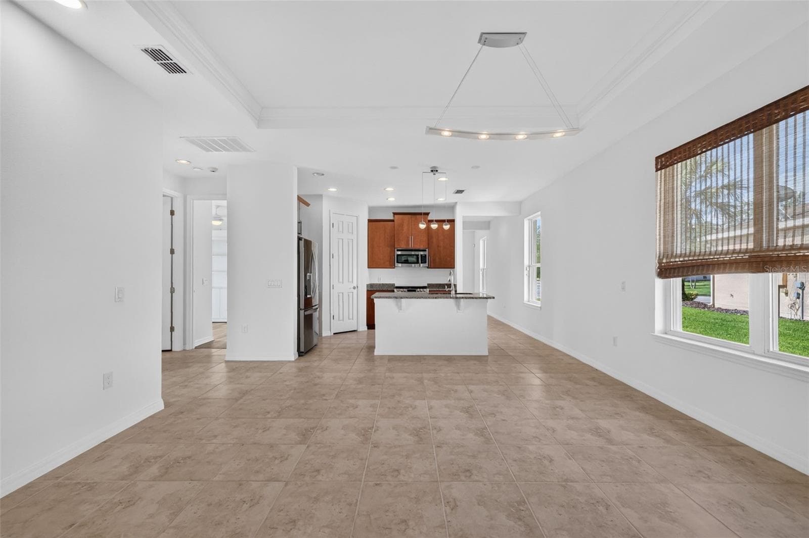 Single Family Residence at 1090 HARBOR RIDGE DR, POINCIANA, photo 14 of 42