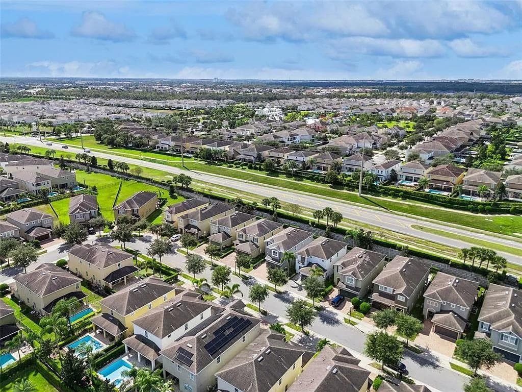 Single Family Residence at 310 PENDANT CT, KISSIMMEE, photo 13 of 77