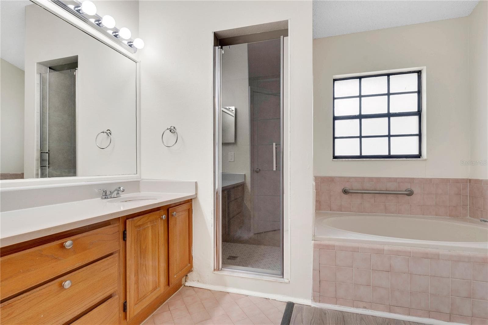 Single Family Residence at 2141 WEKIWA OAKS DR, APOPKA, photo 11 of 32