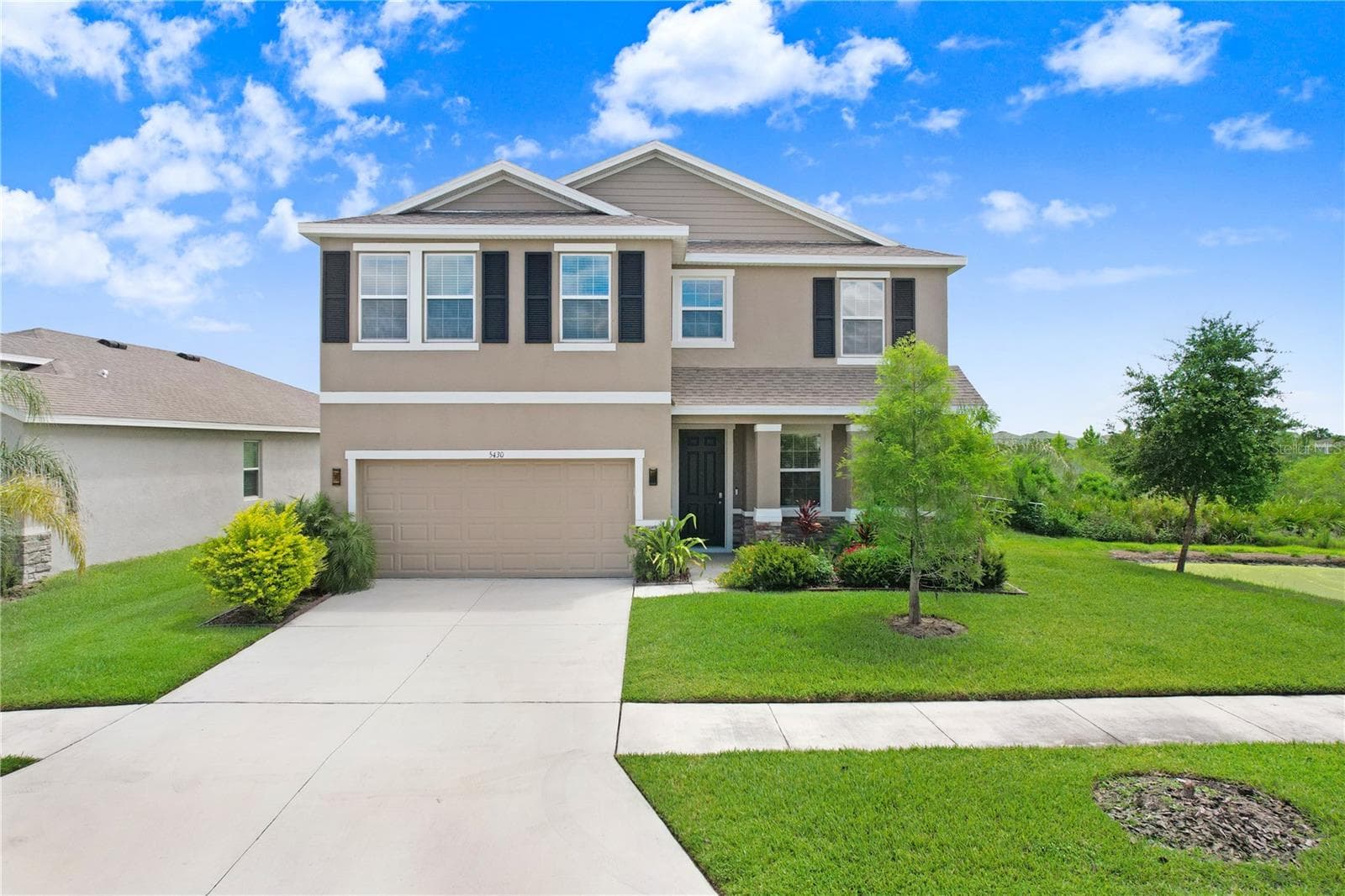 Single Family Residence at 5430 THISTLE FIELD CT, WESLEY CHAPEL, photo 3 of 48