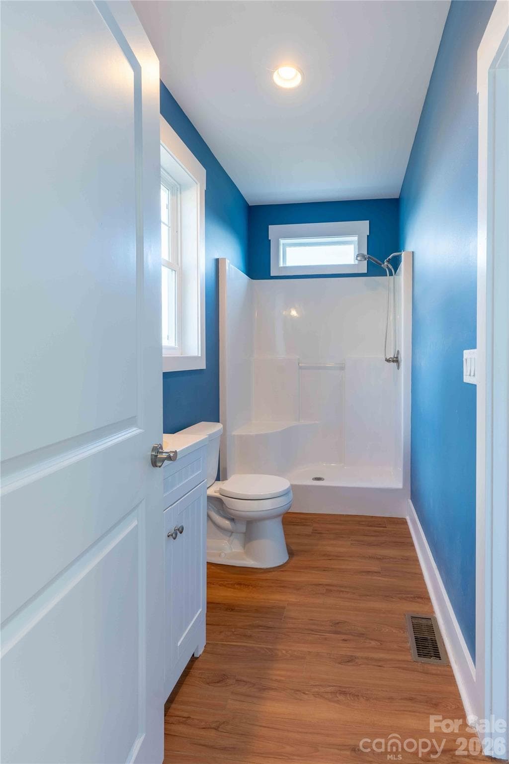 Jack & Jill Bath - Hendersonville