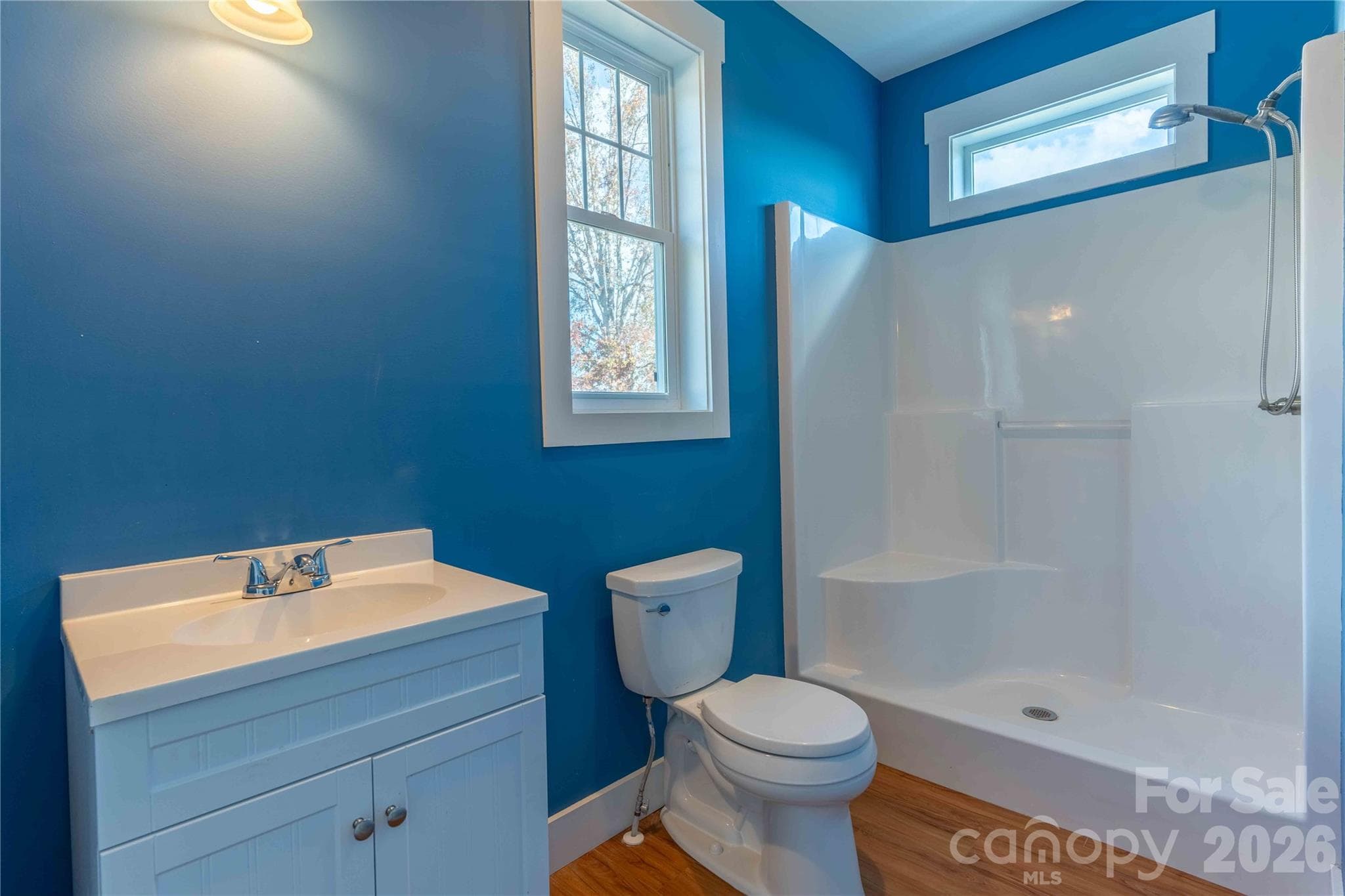 Jack & Jill Bath - Hendersonville