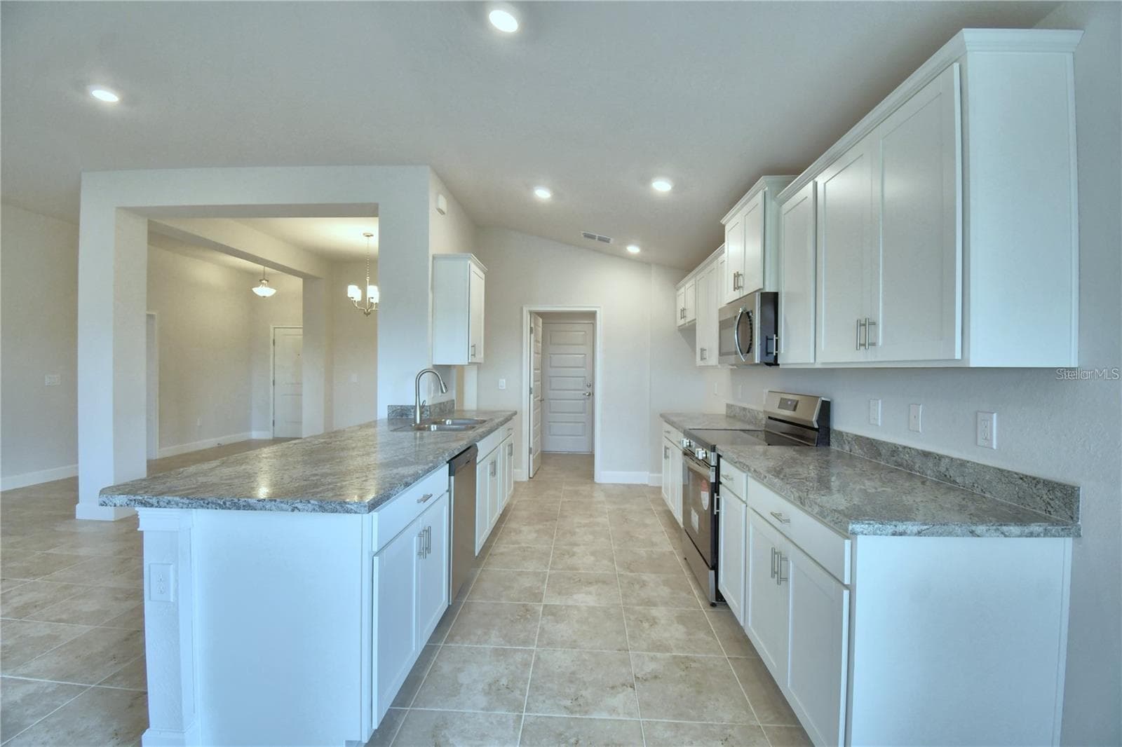 Single Family Residence at 3636 LINDBERGH ST, LAKELAND, photo 13 of 26