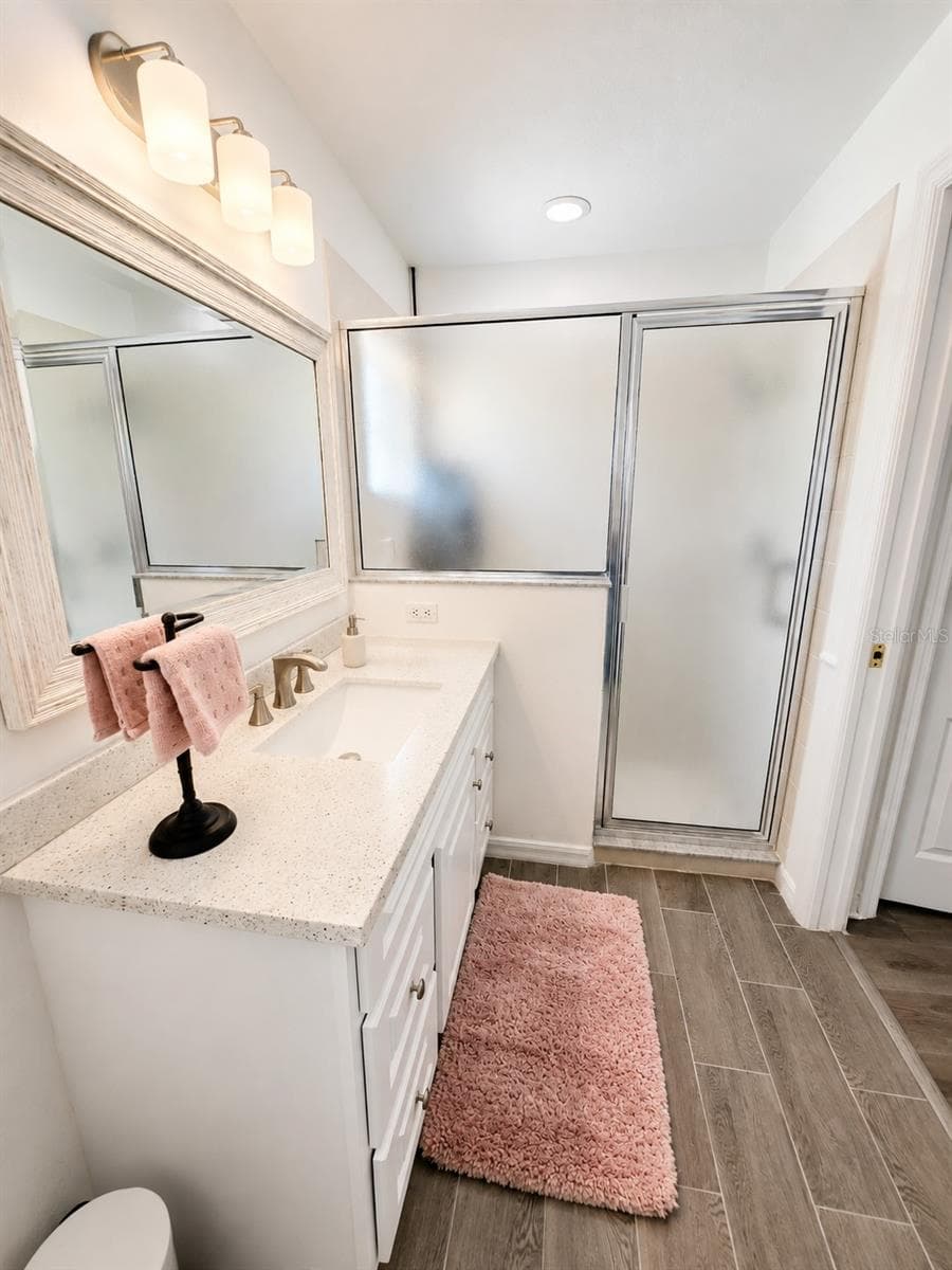 Master Bathroom - 9645 ROLLING CIR, SAN ANTONIO