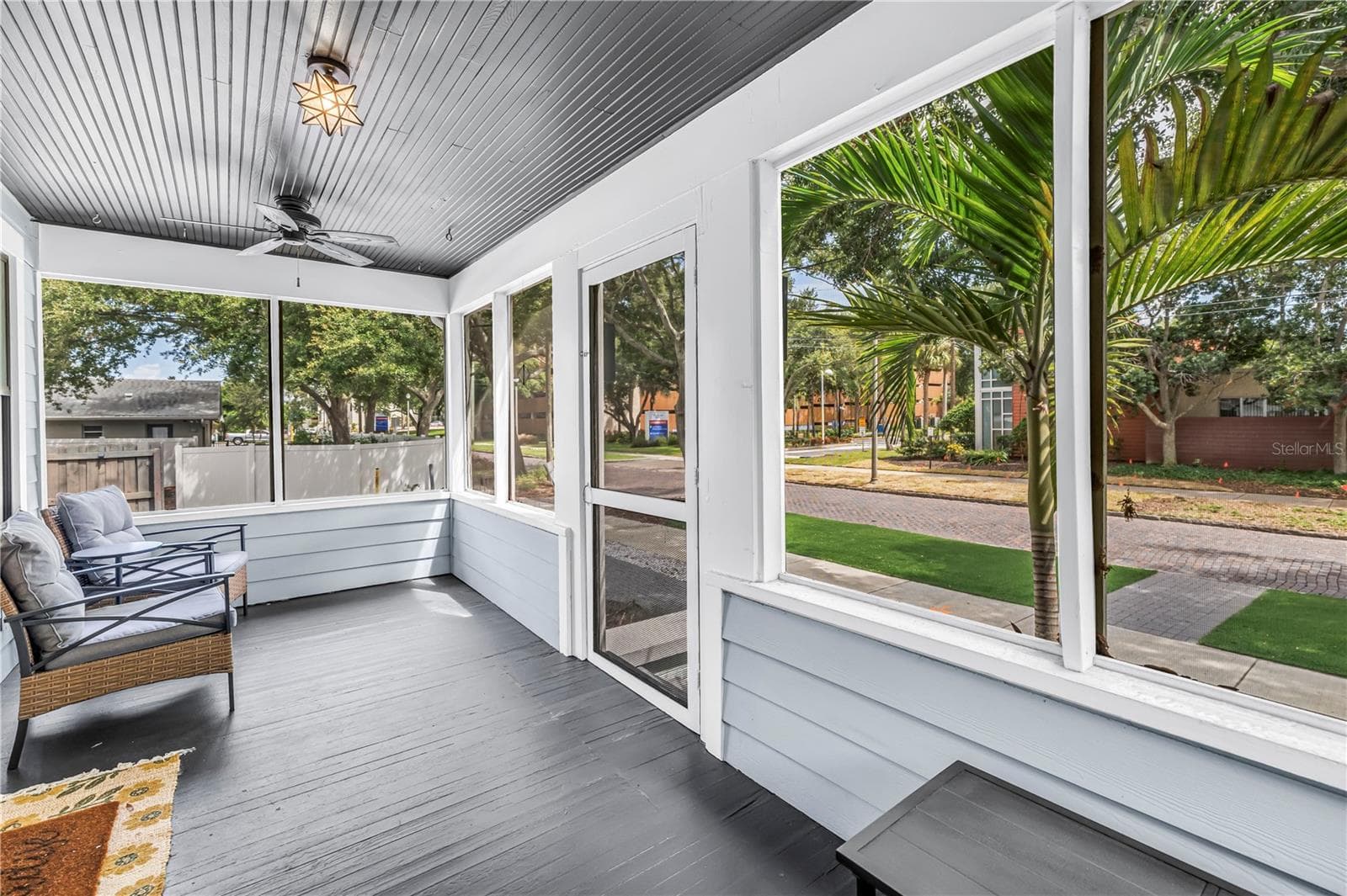 Single Family Residence at 1323 7TH AVE N, ST PETERSBURG, photo 5 of 51