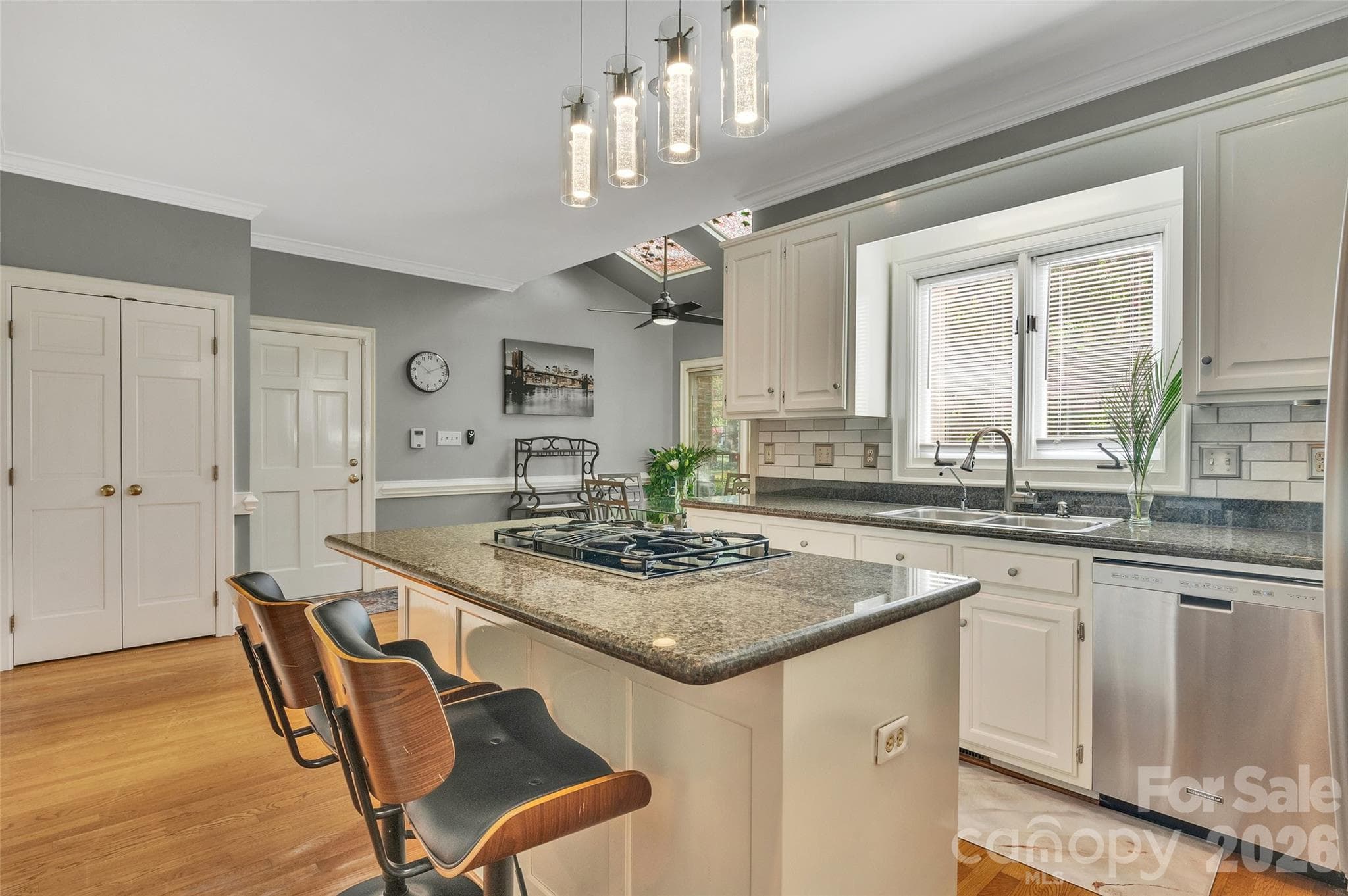 Kitchen 5 - 10108 Lampkin Way, Charlotte