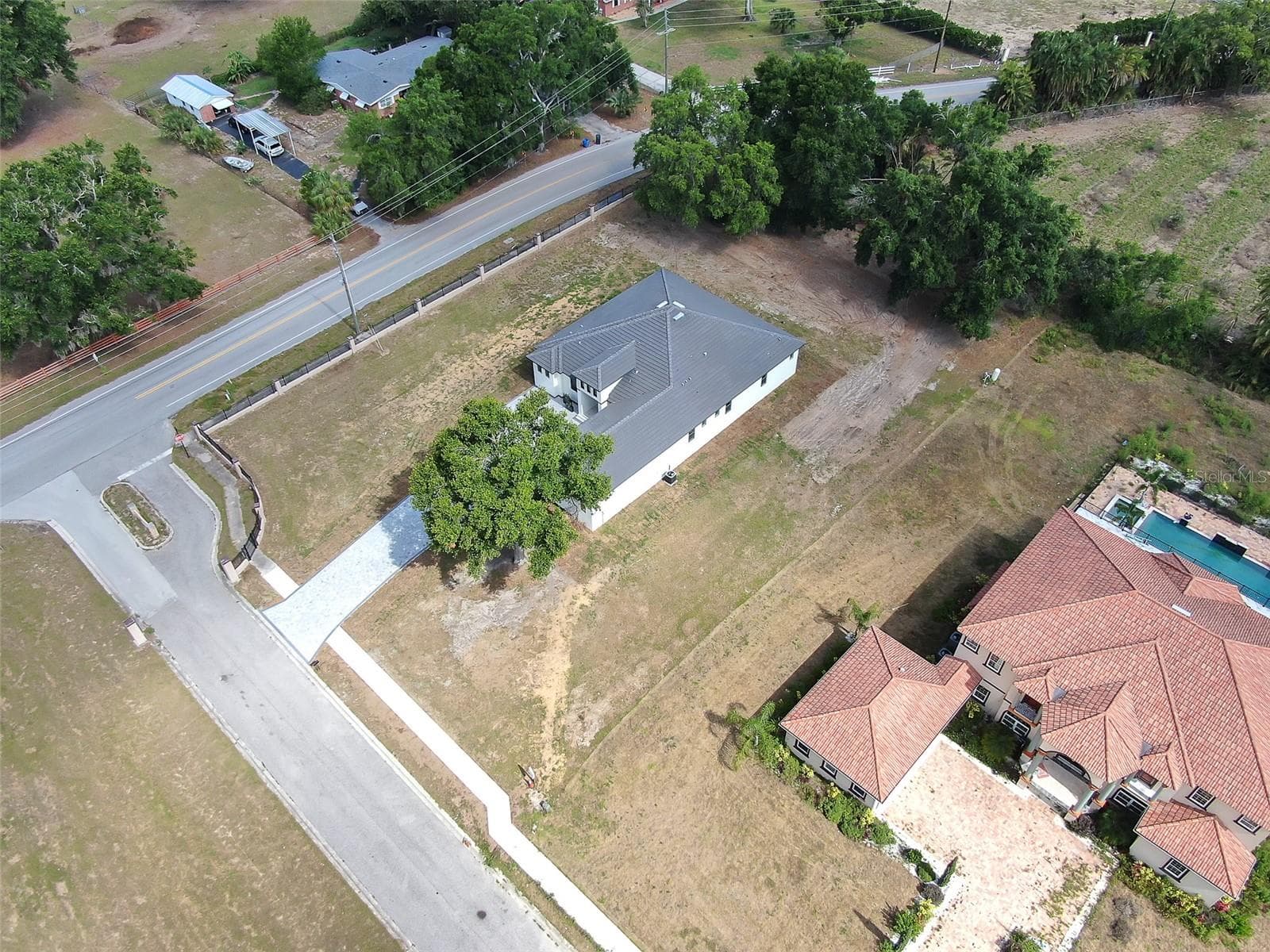 Single Family Residence at 11921 FORT KING HWY, THONOTOSASSA, photo 63 of 77