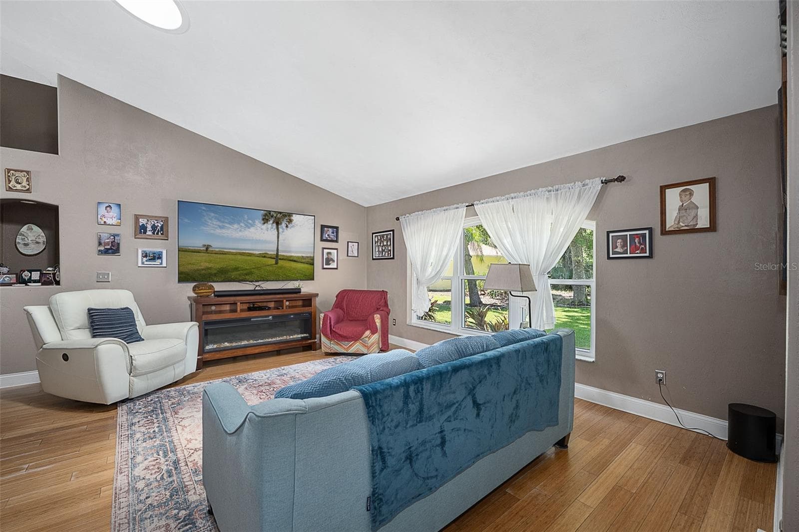 Single Family Residence at 10 COTTON MILL CT, ORMOND BEACH, photo 15 of 54