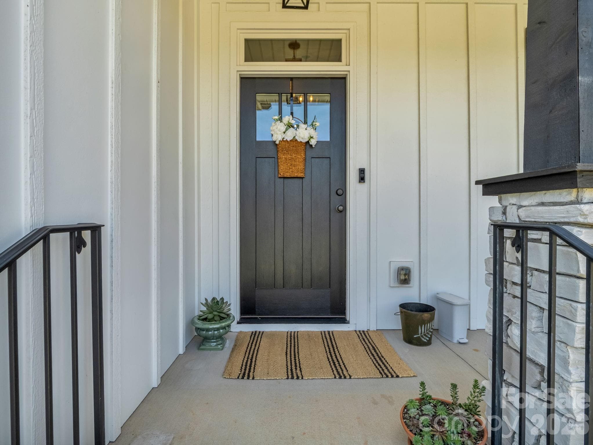 Single Family Residence at 718 Tinsberry Lane, Inman, photo 10 of 48