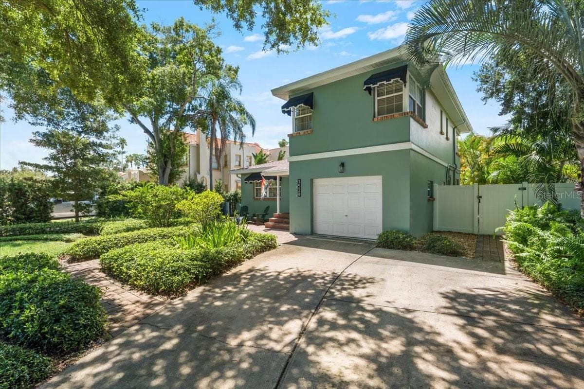 Single Family Residence at 3528 FOSTER HILL DR N, ST PETERSBURG, photo 2 of 59
