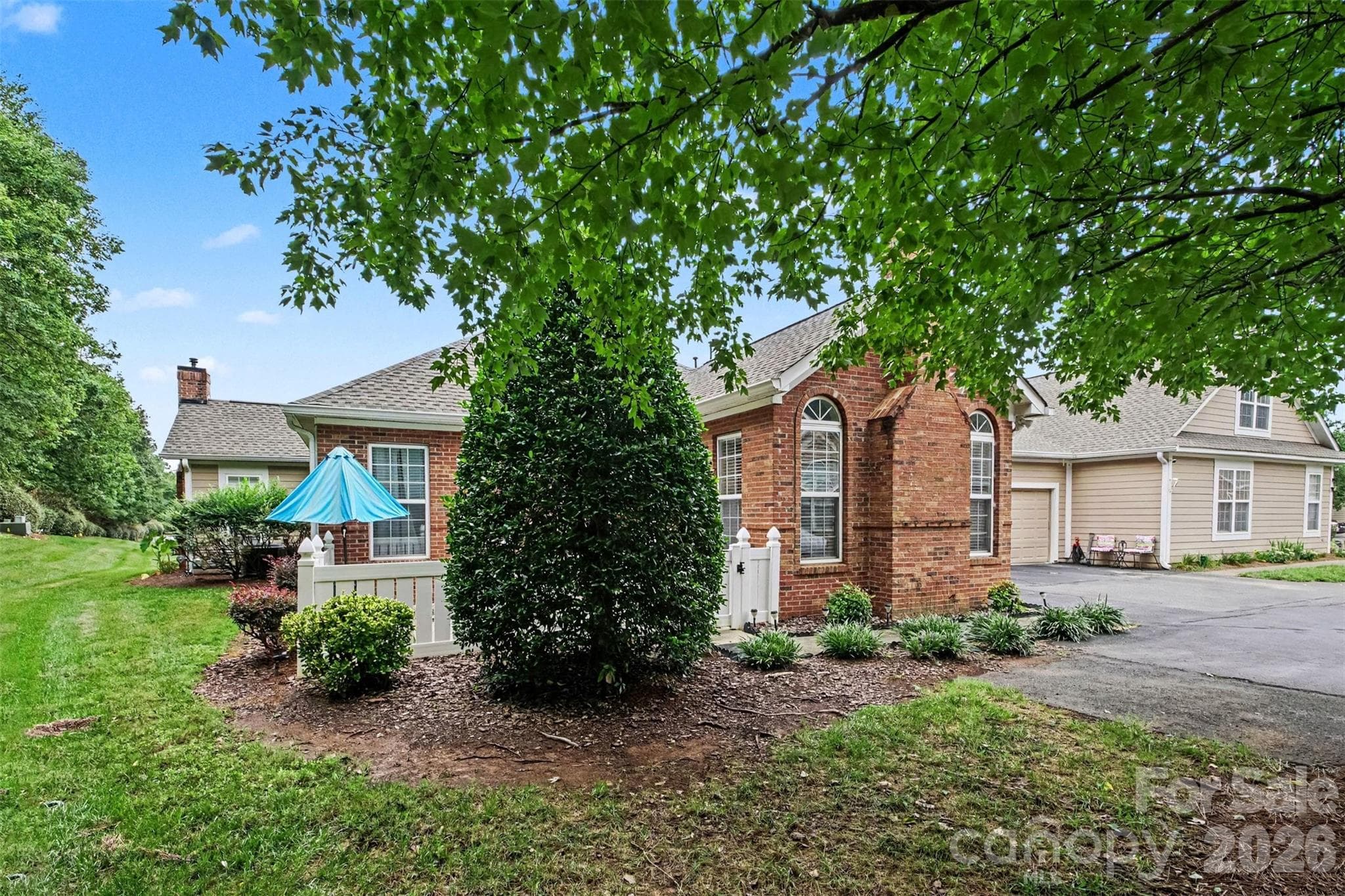 Townhouse at 8057 Sultana Circle, Charlotte, photo 11 of 23
