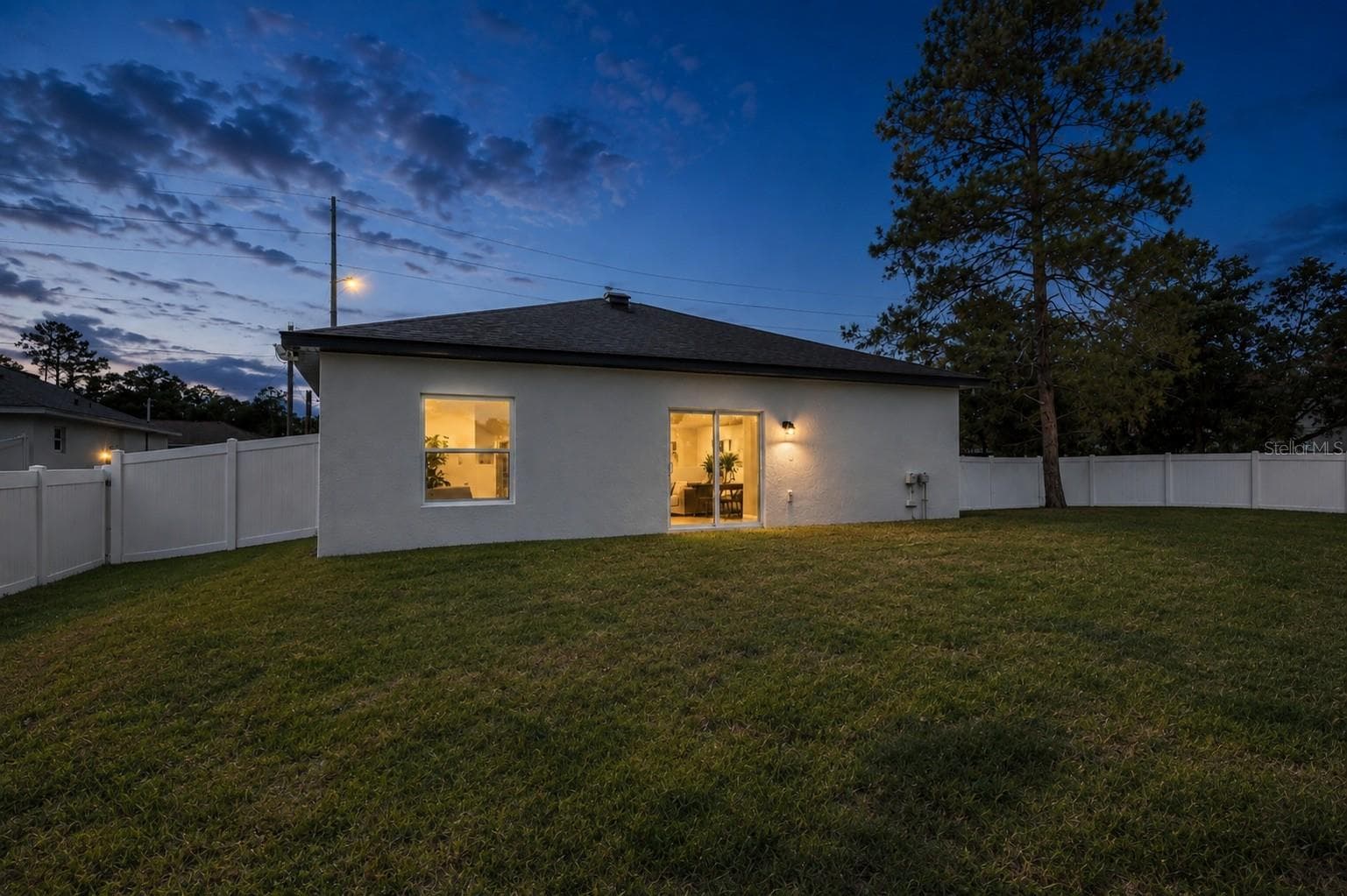 Back yard - 995 9TH AVE, DELAND