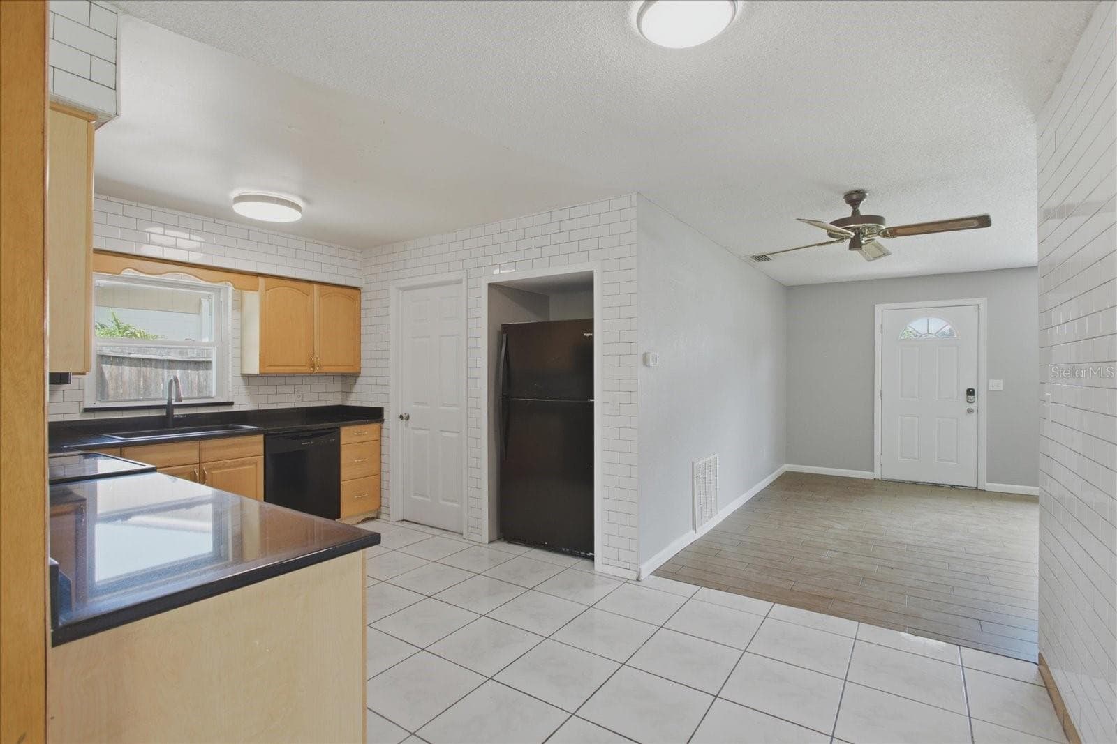 Single Family Residence at 1412 ORMOND AVE, APOPKA, photo 7 of 25