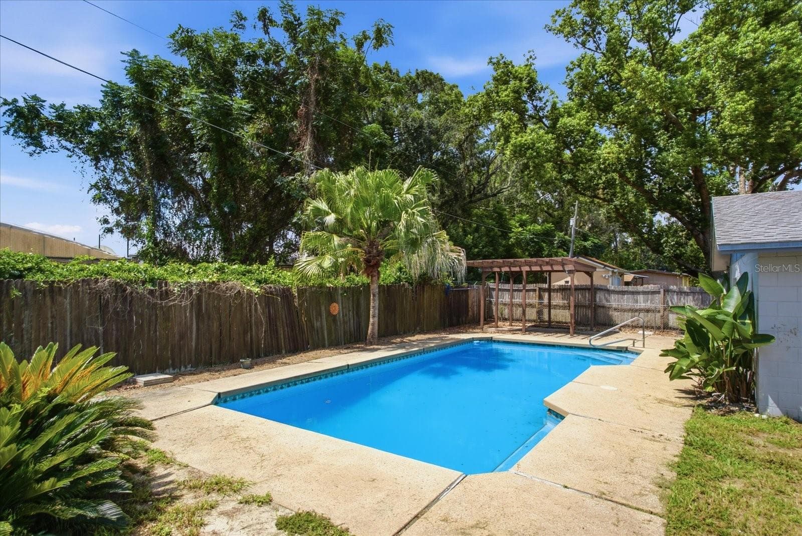 Single Family Residence at 1412 ORMOND AVE, APOPKA, photo 19 of 25