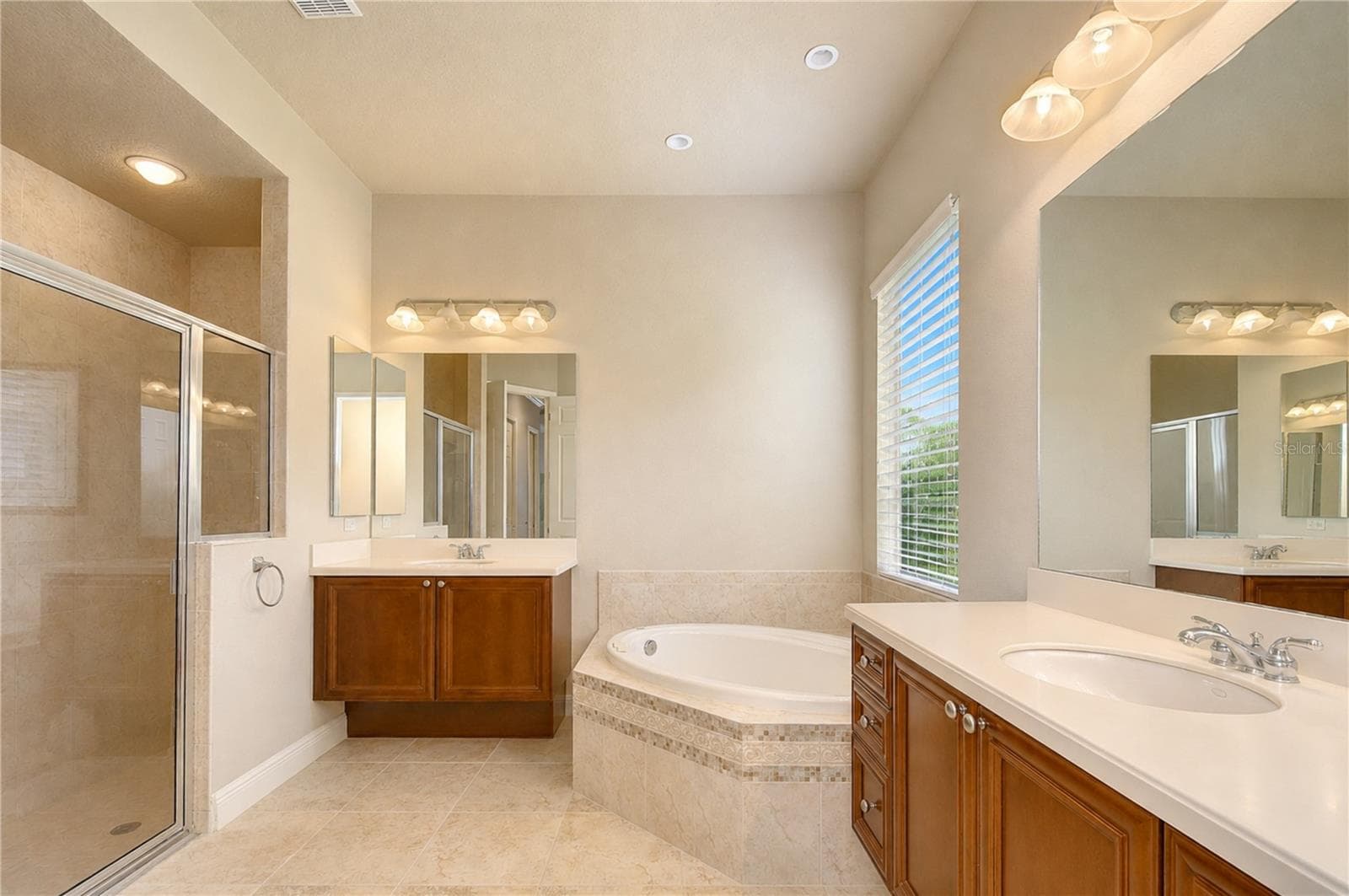 Primary Bath - 20622 BROADWATER DR, LAND O LAKES