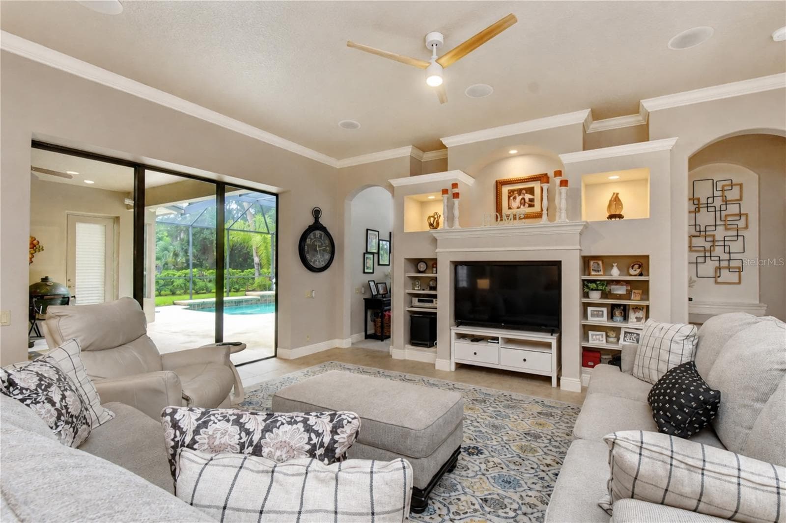 Family Room - 20622 BROADWATER DR, LAND O LAKES