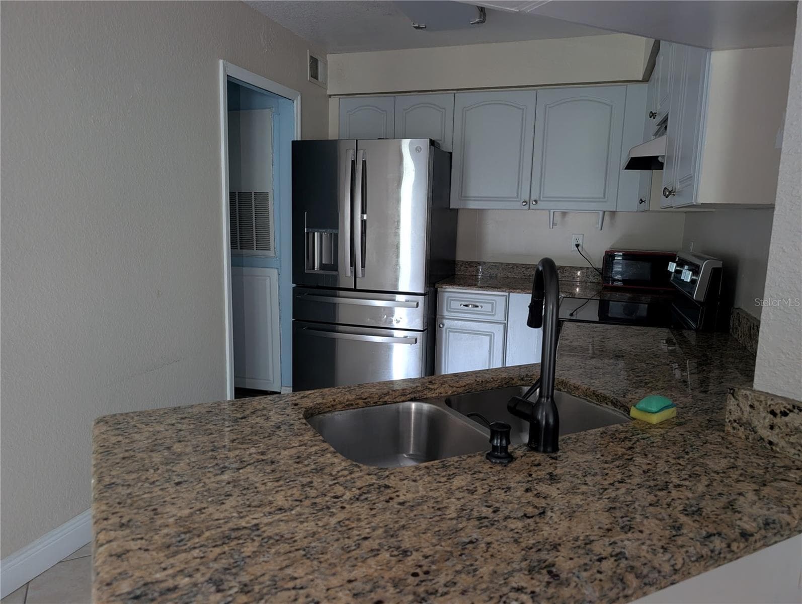 Kitchen - 2550 N ALAFAYA TRL #12105, ORLANDO