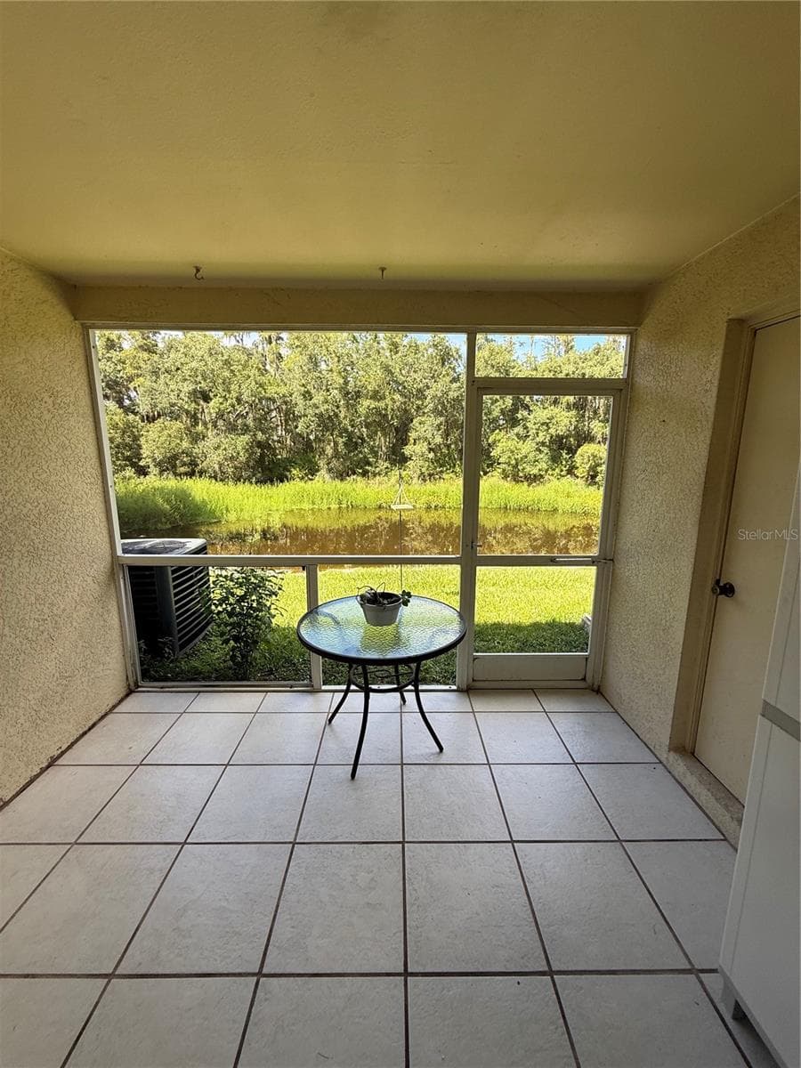 Townhouse at 30035 GRANDA HILLS CT, WESLEY CHAPEL, photo 10 of 30