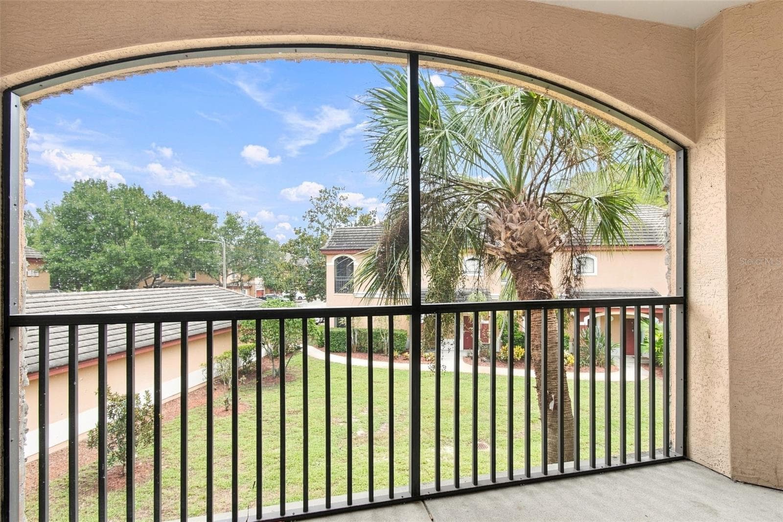 Living room view - 2151 CHIANTI PL #12-122, PALM HARBOR