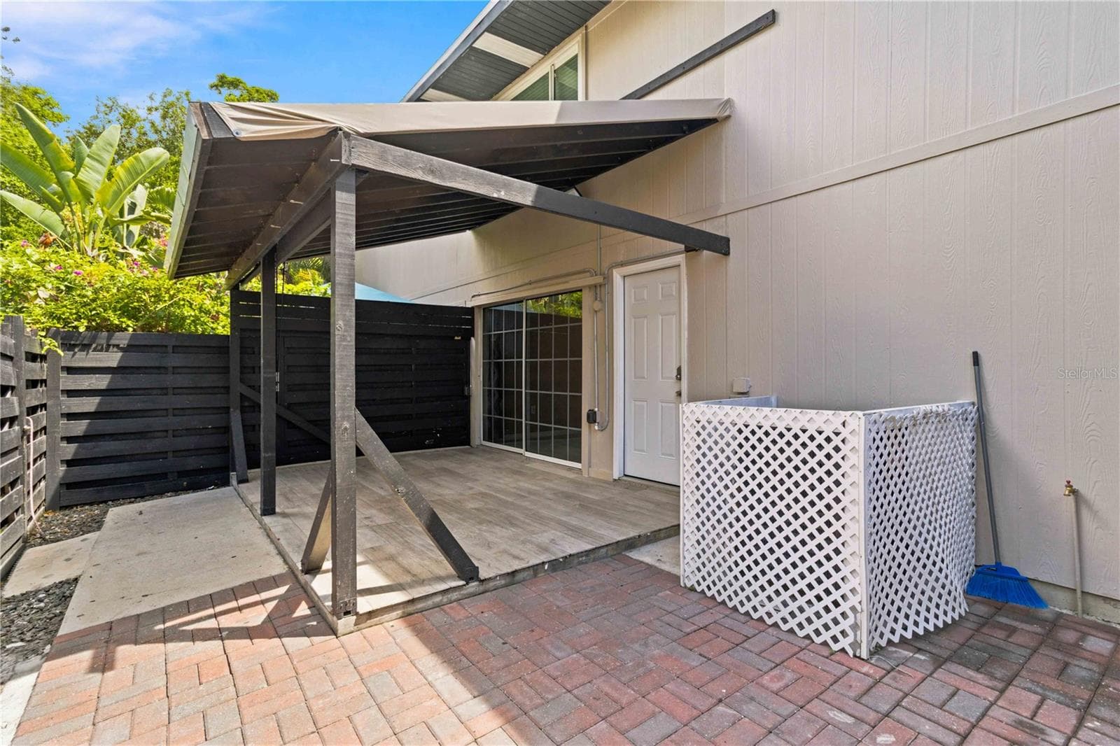 Condominium at 1006 LONGFELLOW CT, SARASOTA, photo 38 of 55