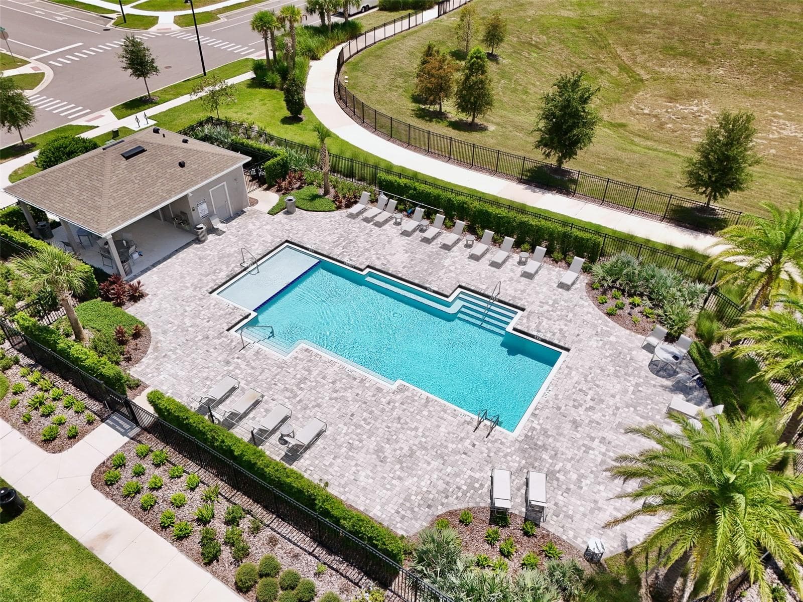 Community Pool beside walking trail - 5356 HAYLOFT DR, APOPKA